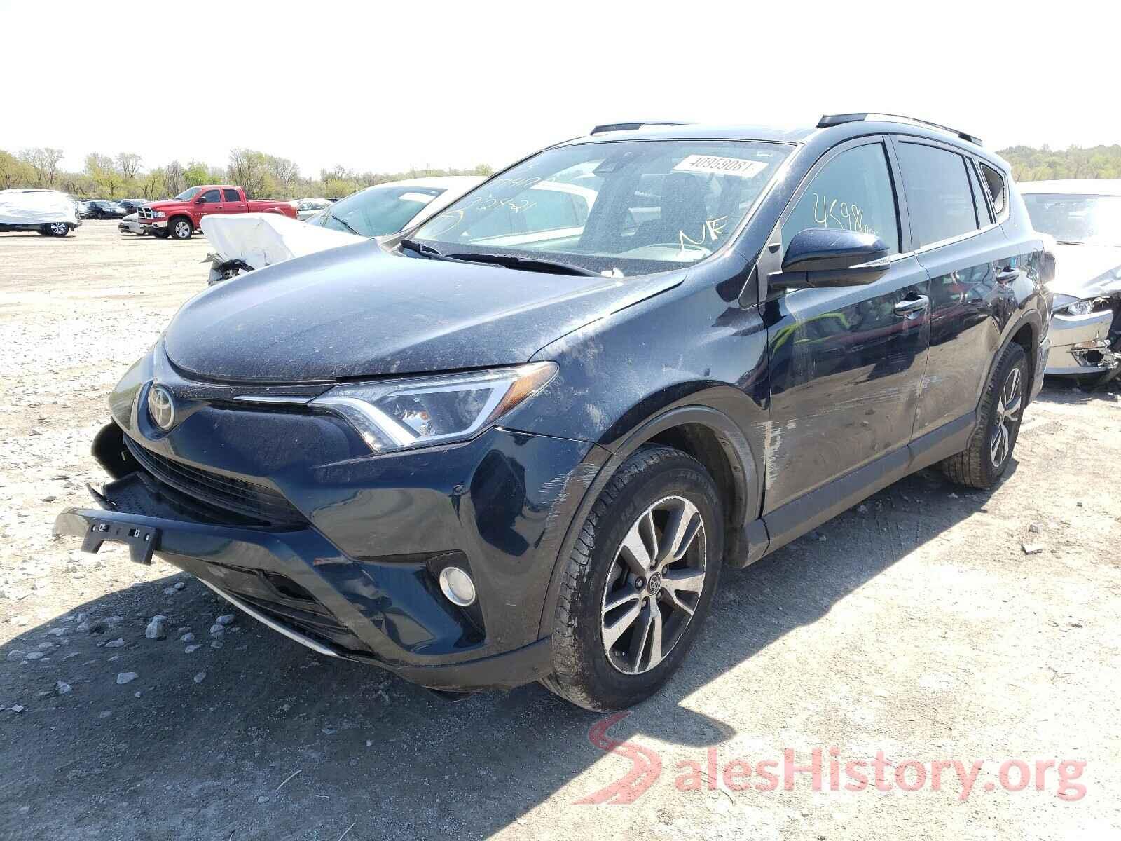 2T3RFREV2JW706009 2018 TOYOTA RAV4