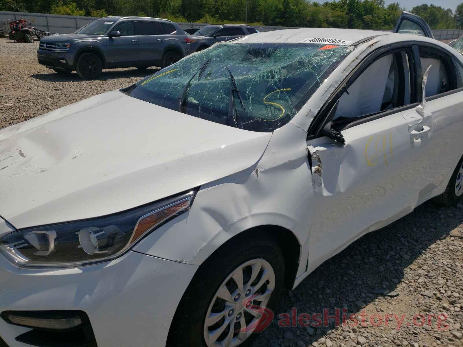 3KPF24AD9ME327930 2021 KIA FORTE