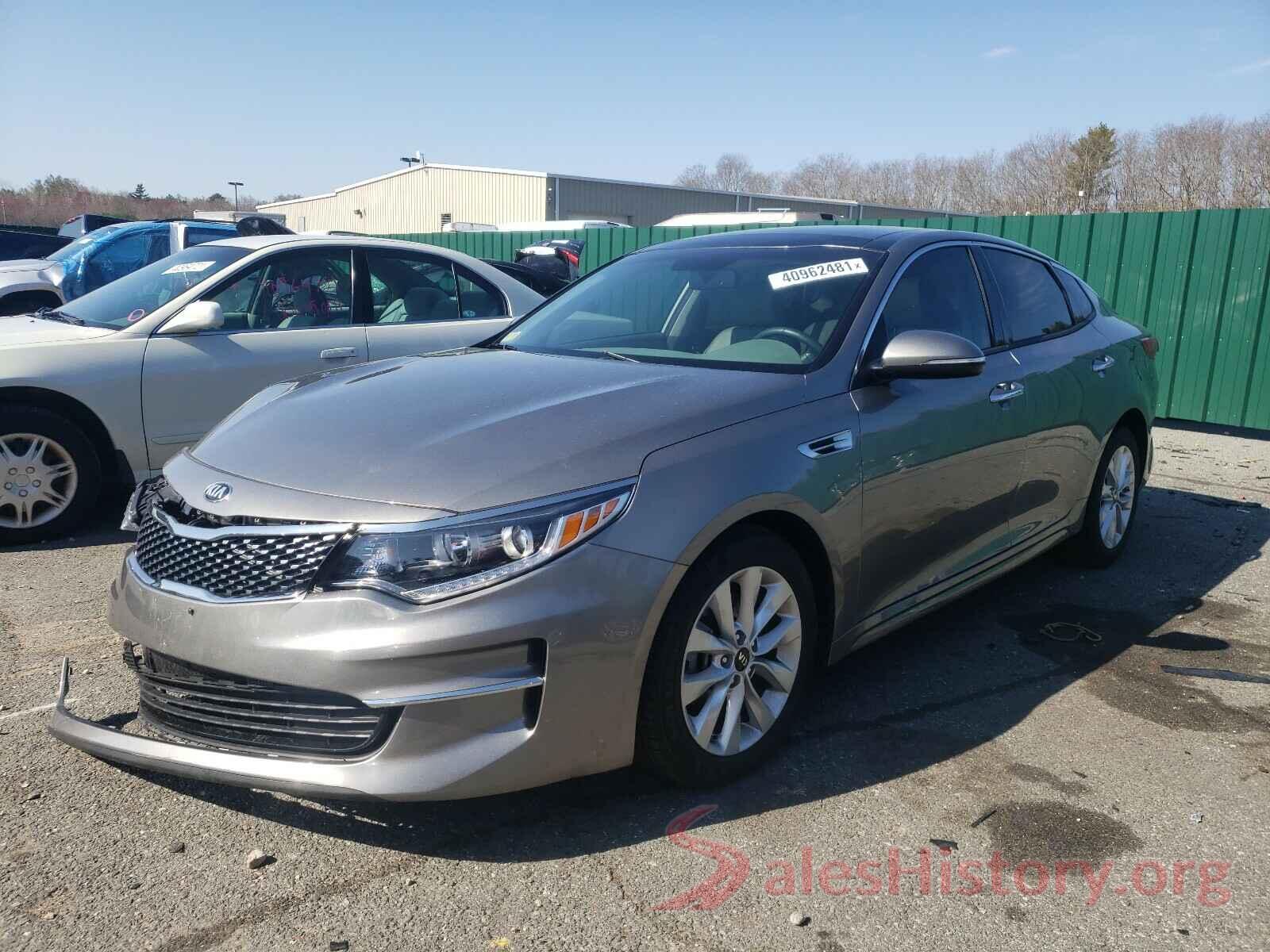 5XXGU4L33JG226226 2018 KIA OPTIMA