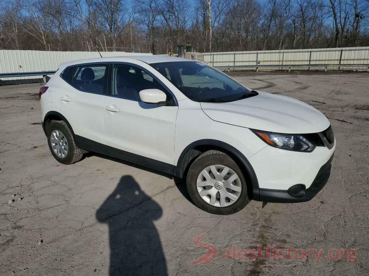 JN1BJ1CR2JW259354 2018 NISSAN ROGUE