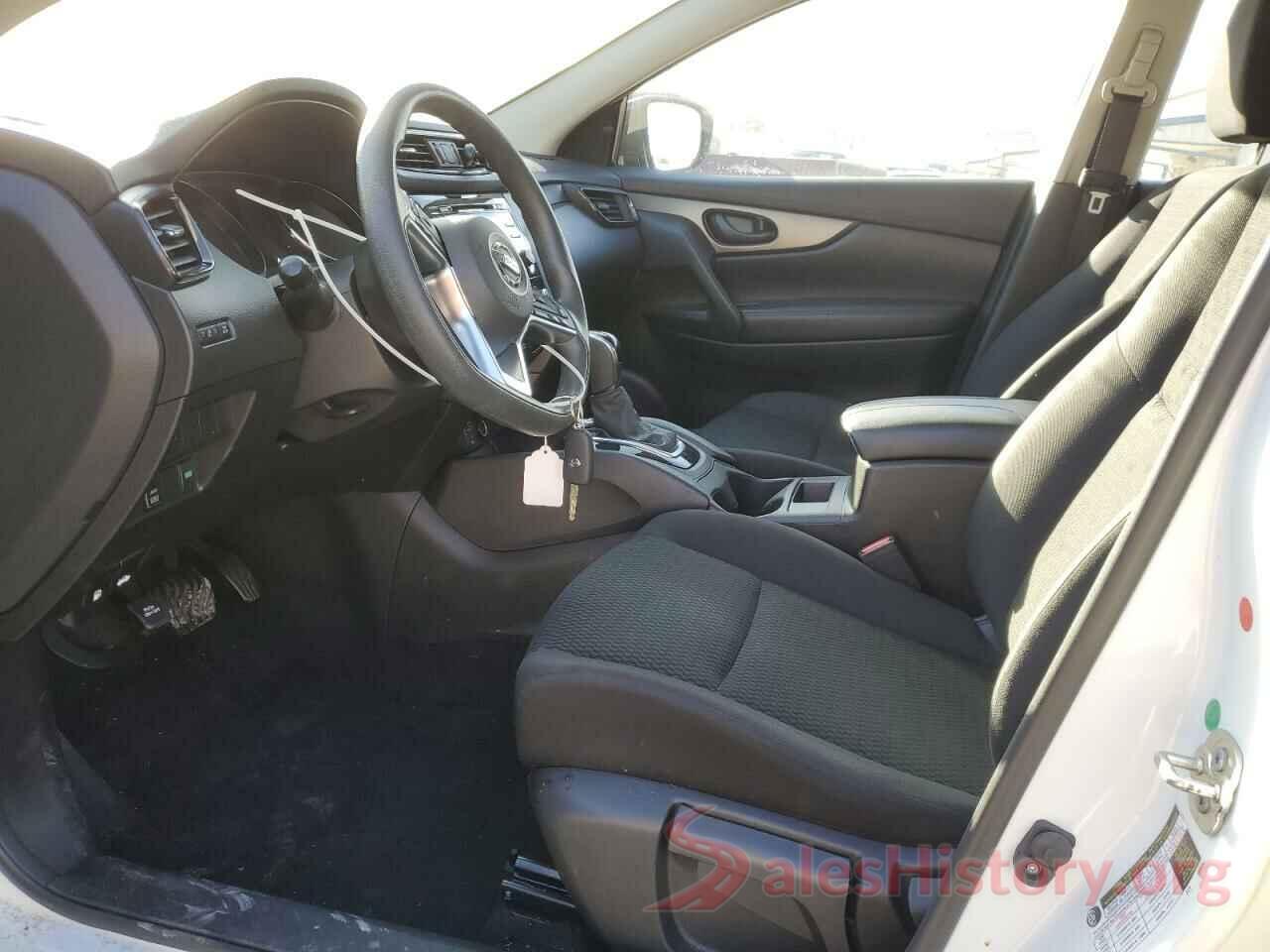 JN1BJ1CR2JW259354 2018 NISSAN ROGUE