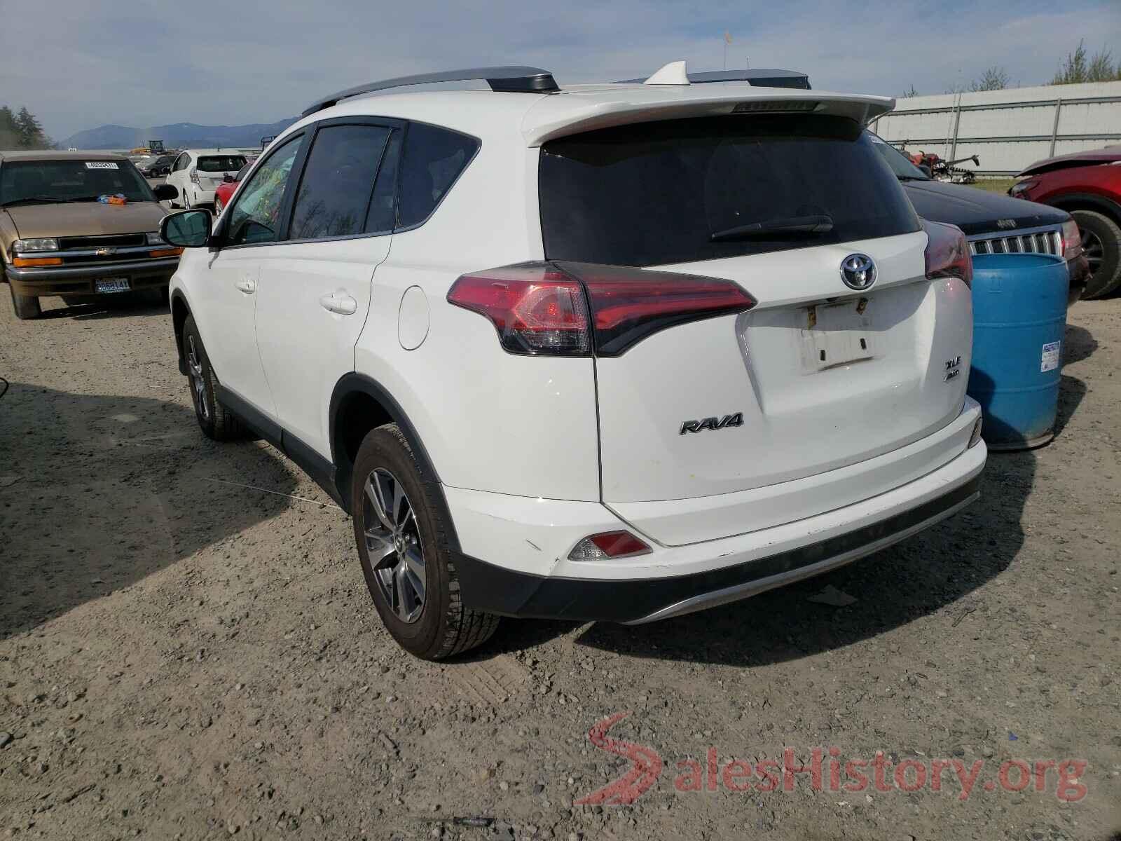 2T3RFREV7JW740365 2018 TOYOTA RAV4