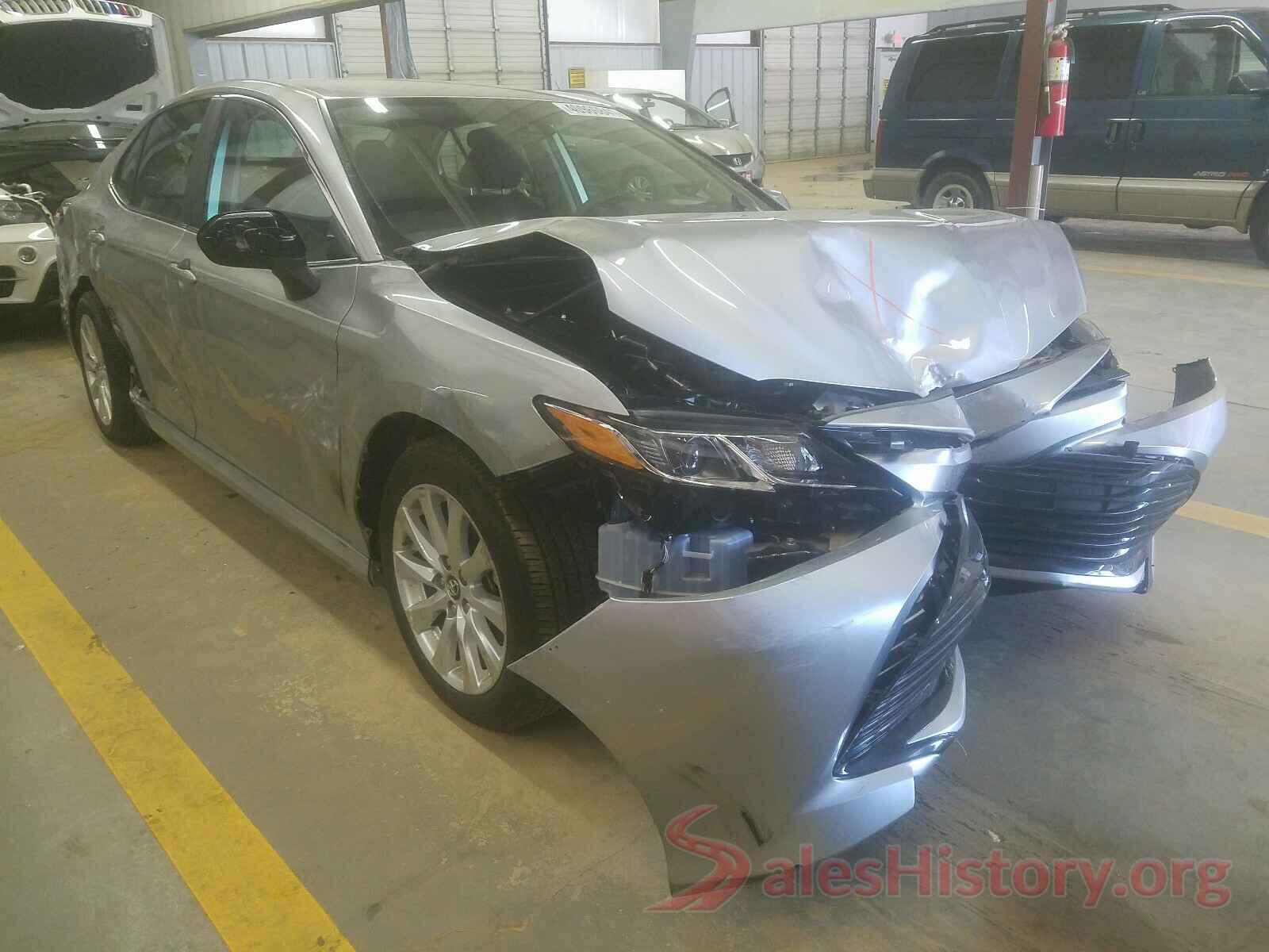 4T1B11HK7KU795962 2019 TOYOTA CAMRY