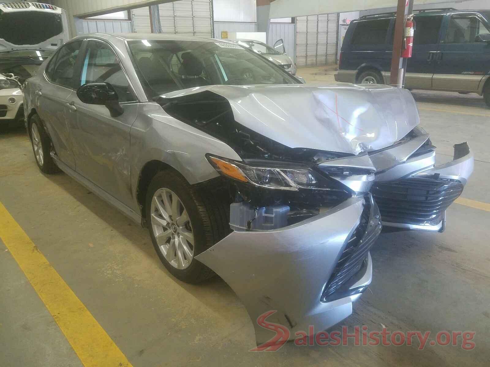 4T1B11HK7KU795962 2019 TOYOTA CAMRY