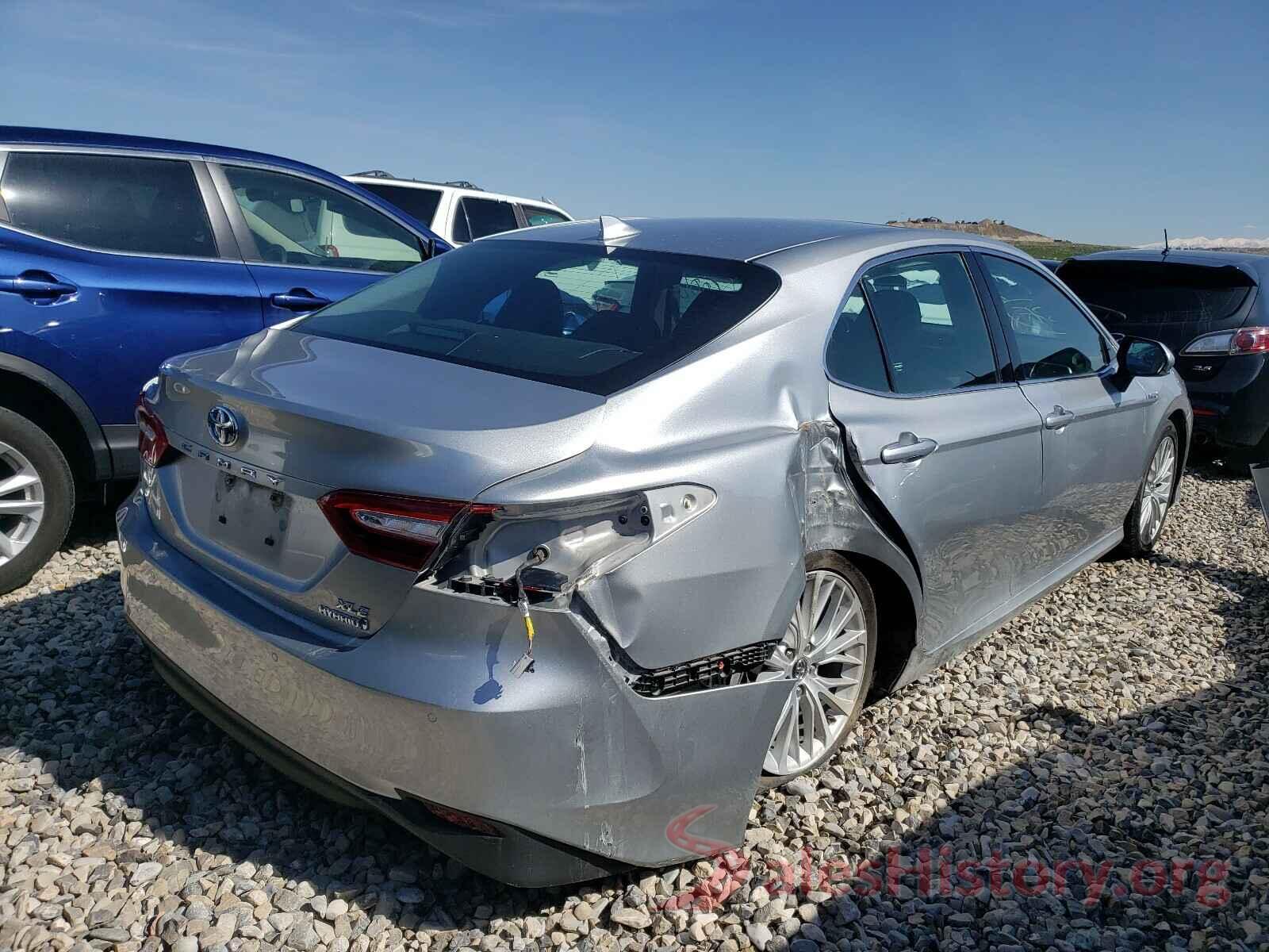 4T1B21HK9JU002236 2018 TOYOTA CAMRY