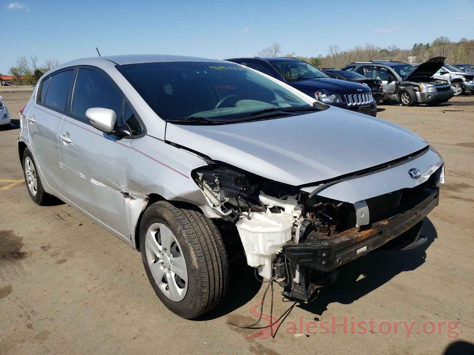 KNAFK5A83H5700886 2017 KIA FORTE