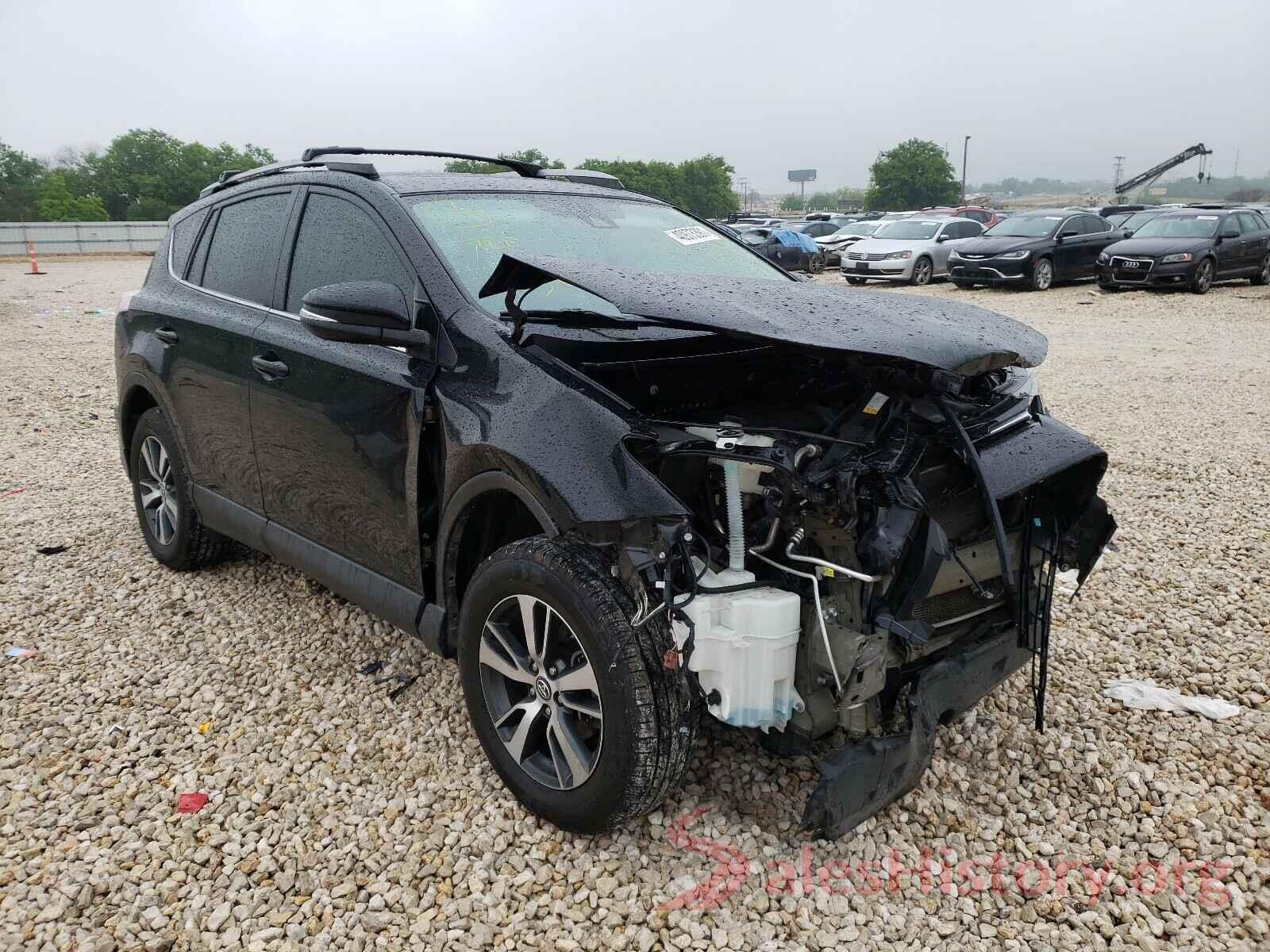 2T3WFREV7JW438075 2018 TOYOTA RAV4