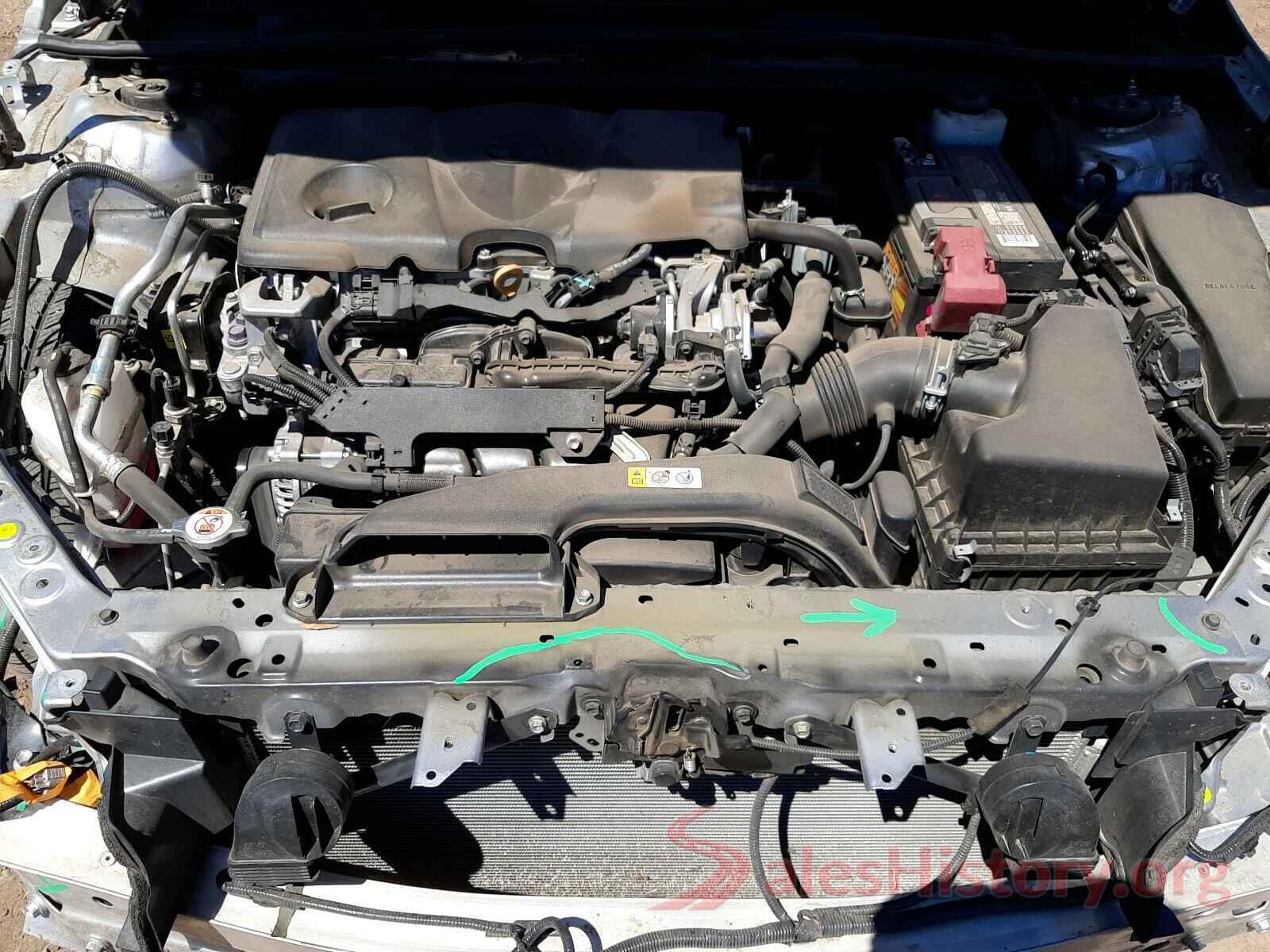 4T1B11HK8JU093700 2018 TOYOTA CAMRY