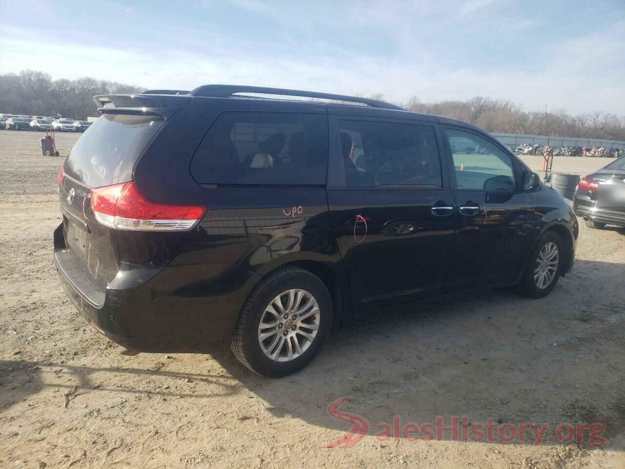 5TDYK3DC3DS394826 2013 TOYOTA SIENNA