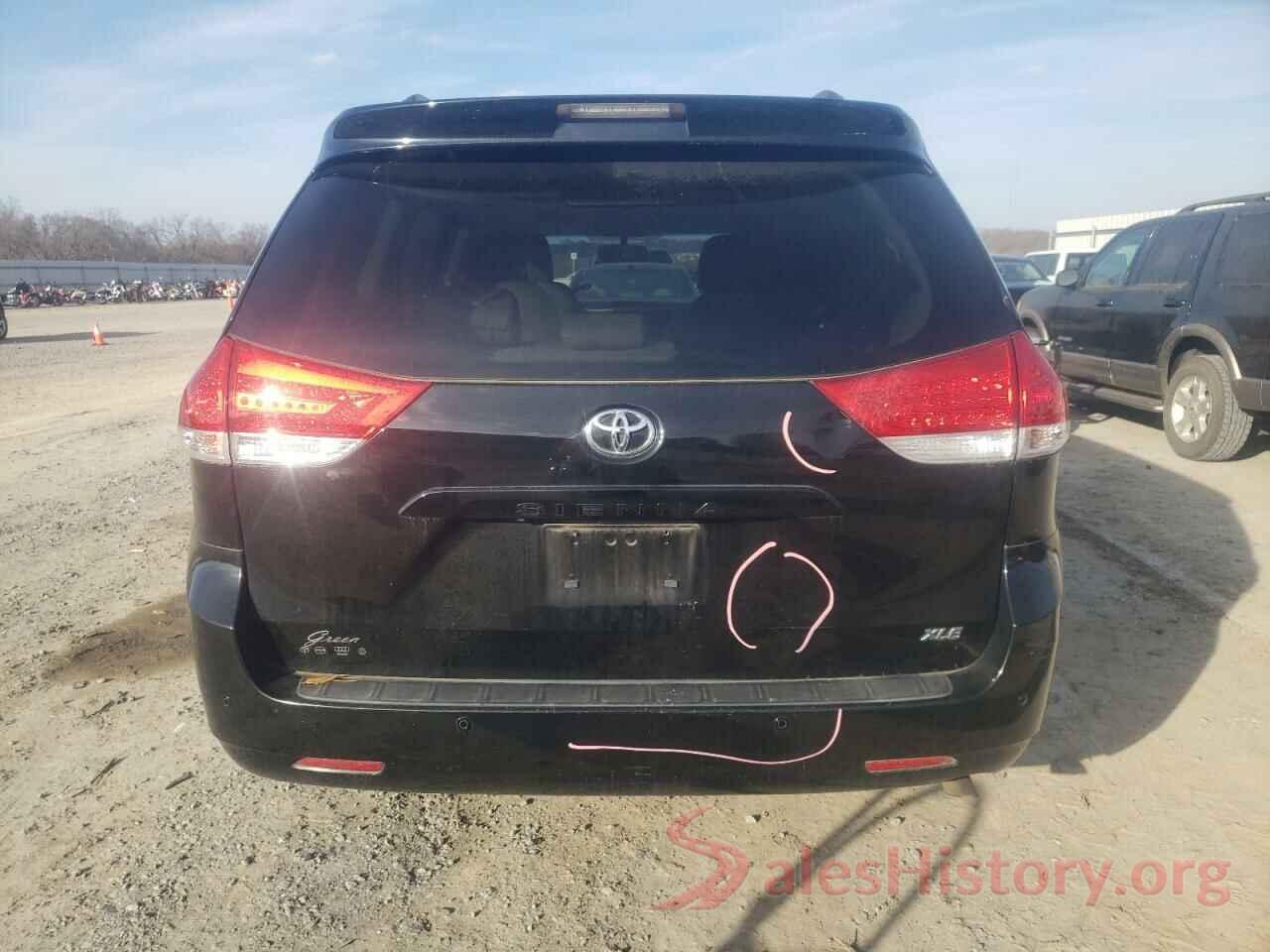 5TDYK3DC3DS394826 2013 TOYOTA SIENNA