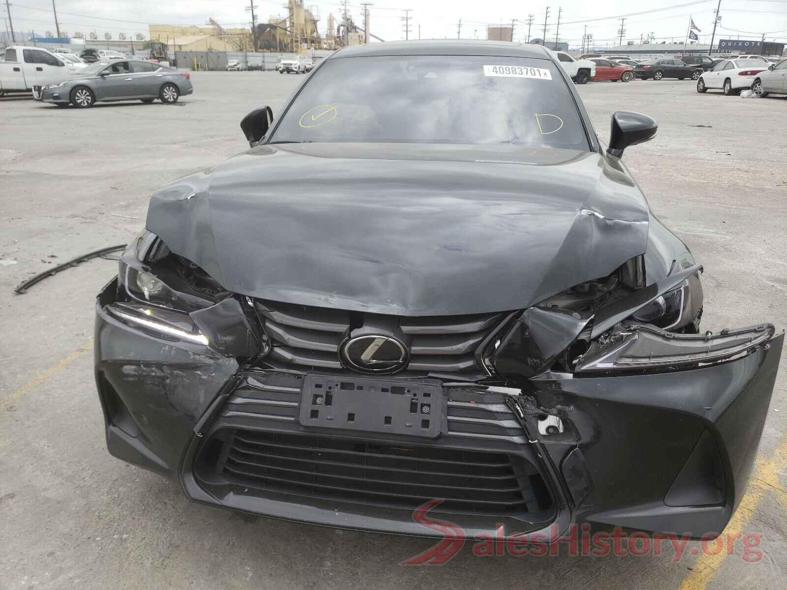 JTHBA1D2XJ5083592 2018 LEXUS IS