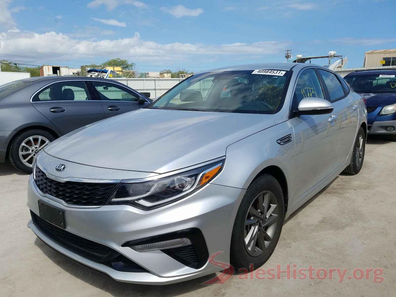 5XXGT4L36LG389975 2020 KIA OPTIMA