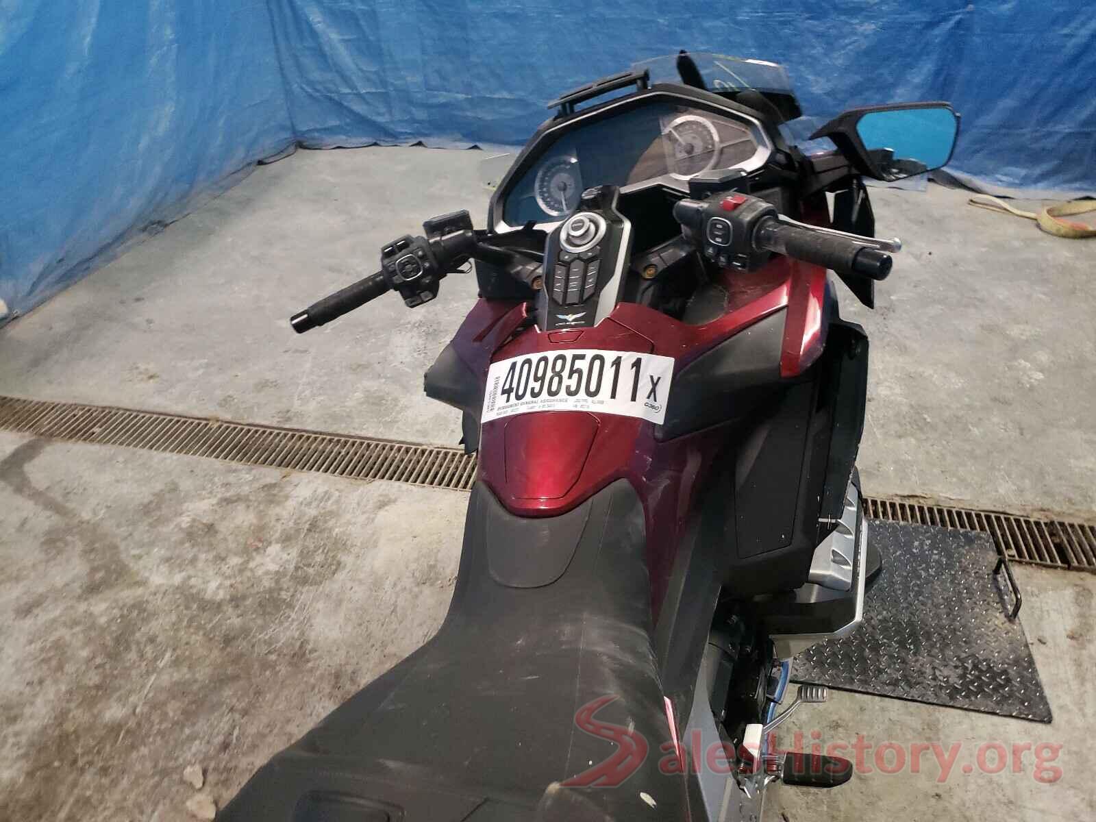 JH2SC790XJK002119 2018 HONDA GL CYCLE