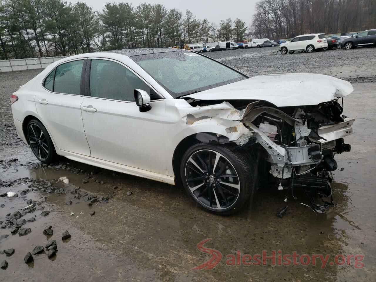 4T1B61HK1JU053184 2018 TOYOTA CAMRY