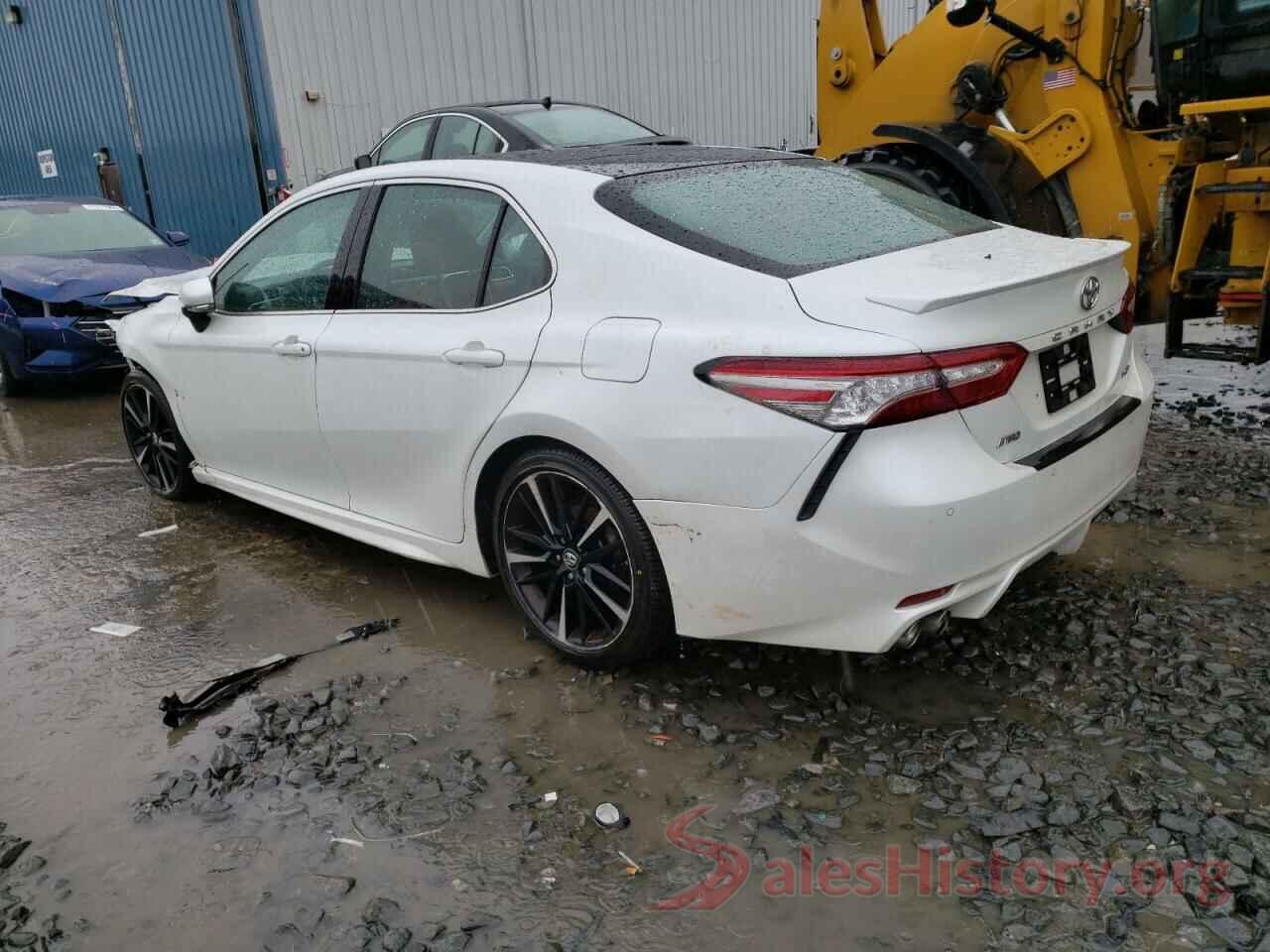 4T1B61HK1JU053184 2018 TOYOTA CAMRY