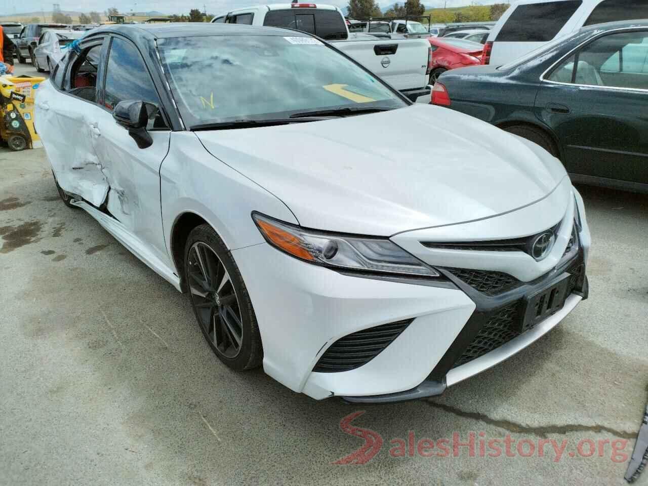 4T1B61HK0KU299323 2019 TOYOTA CAMRY