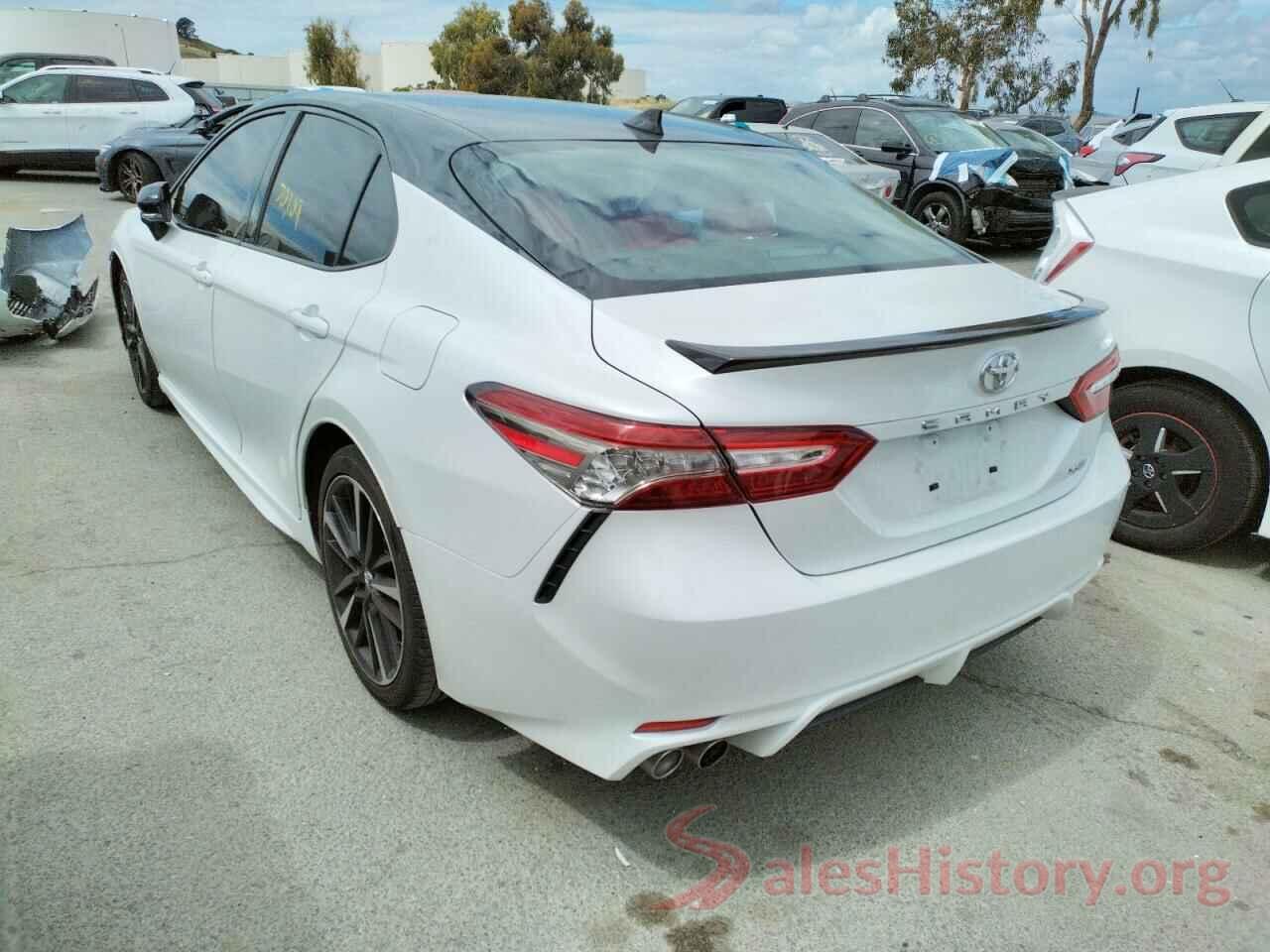 4T1B61HK0KU299323 2019 TOYOTA CAMRY