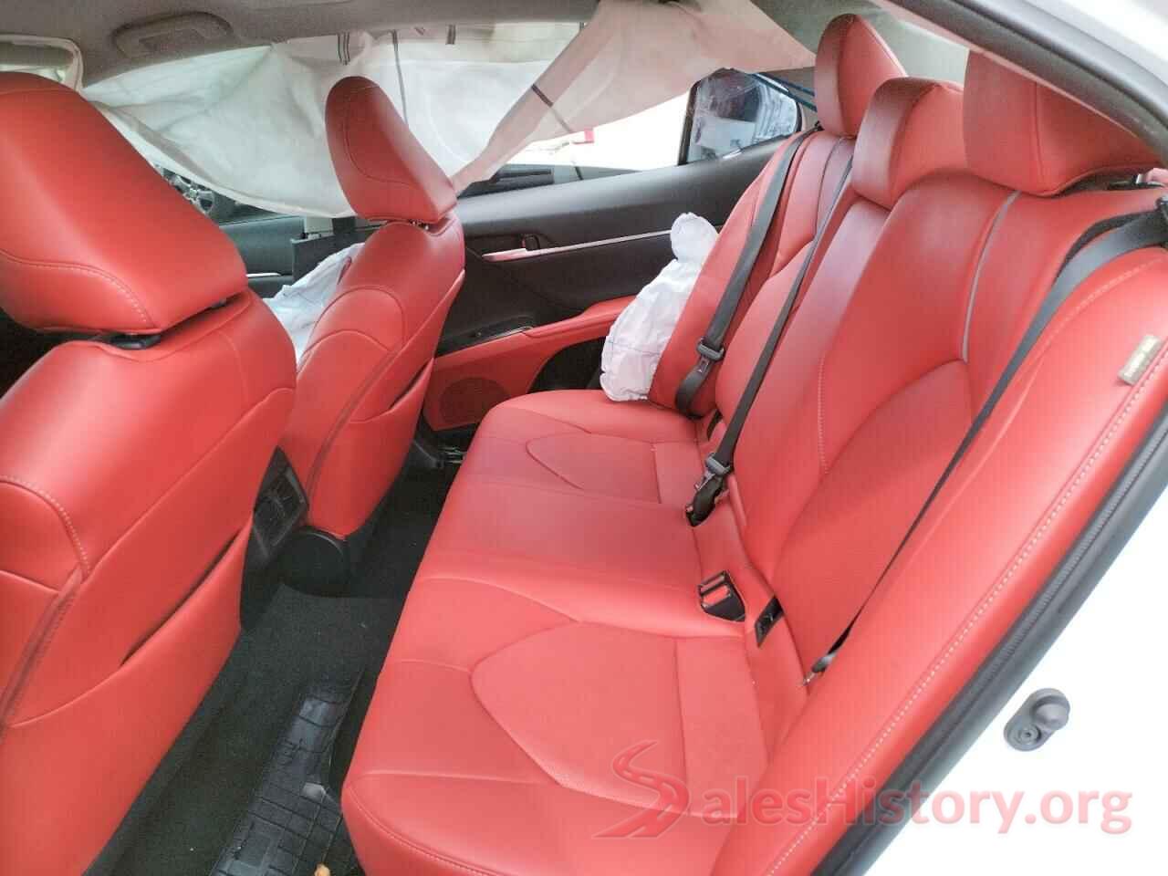 4T1B61HK0KU299323 2019 TOYOTA CAMRY