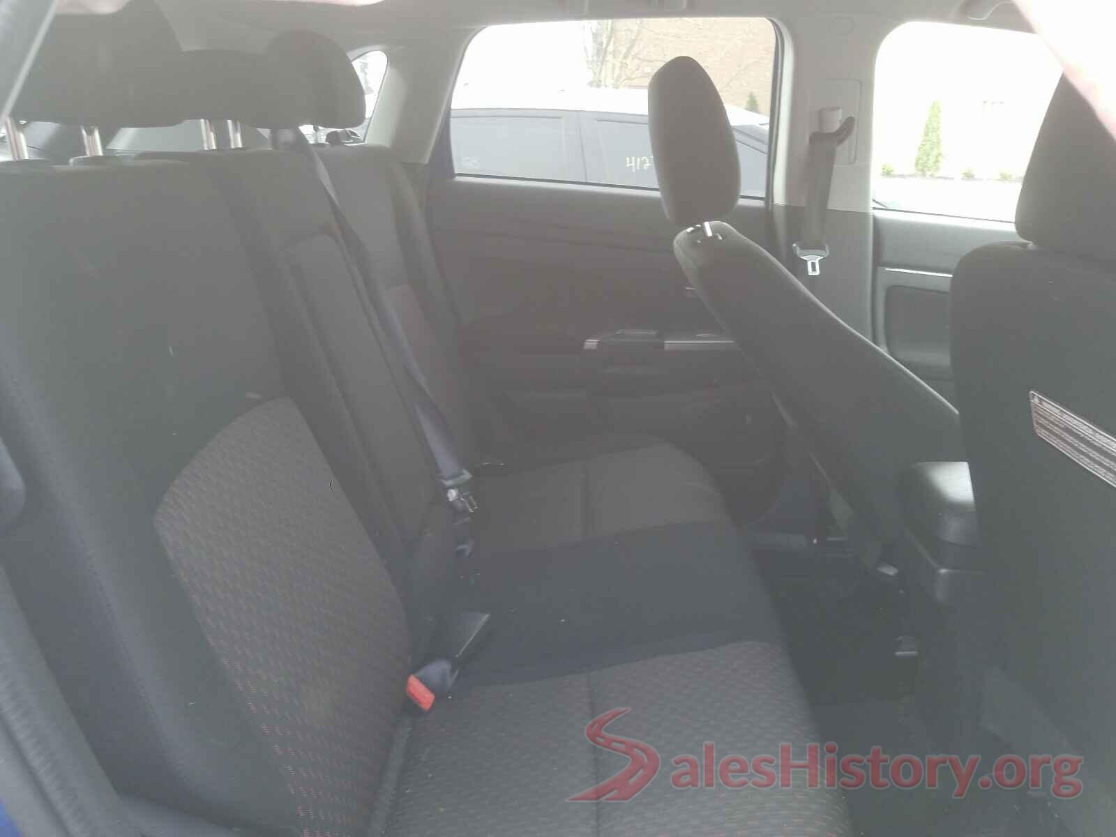 JA4AP3AU0JU005593 2018 MITSUBISHI OUTLANDER