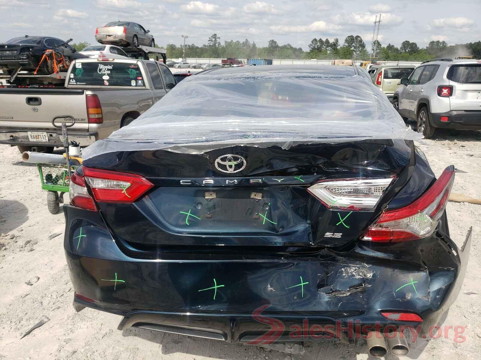 4T1B11HK6JU638079 2018 TOYOTA CAMRY