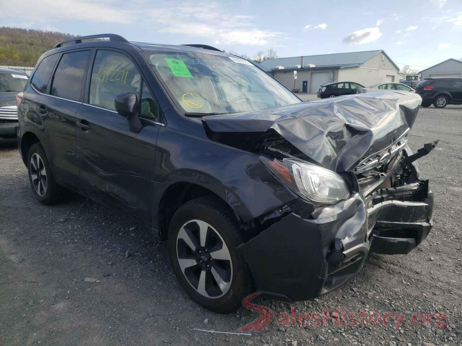 JF2SJARC3HH505425 2017 SUBARU FORESTER