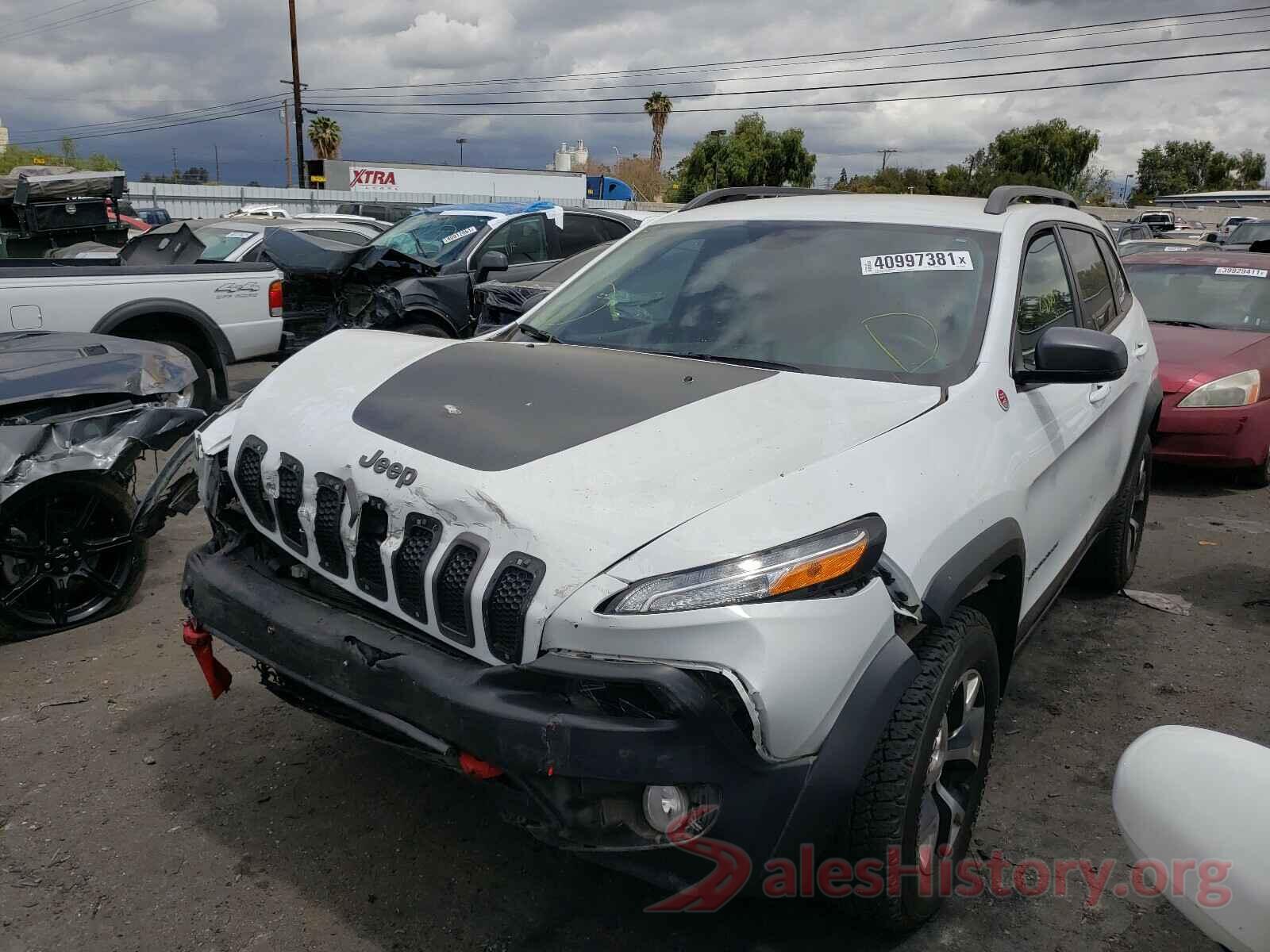 1C4PJMBX2JD562957 2018 JEEP CHEROKEE