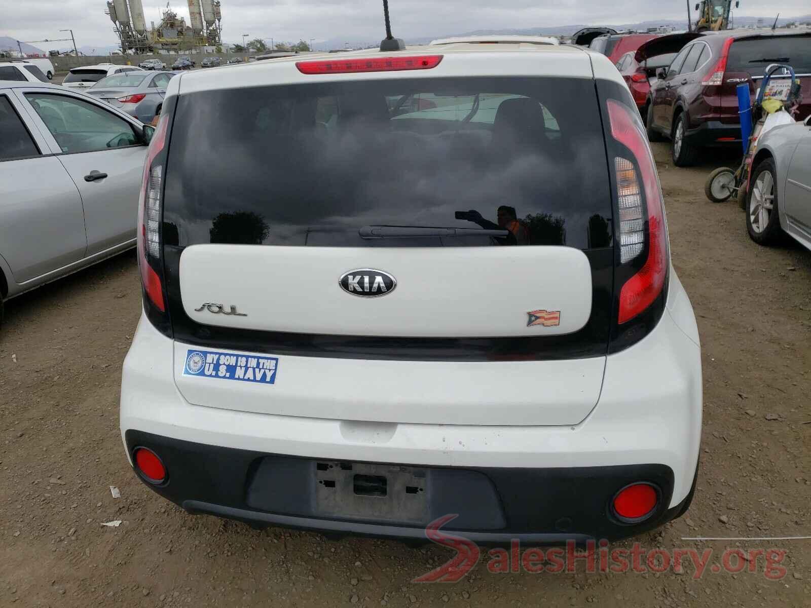 KNDJN2A28J7607984 2018 KIA SOUL