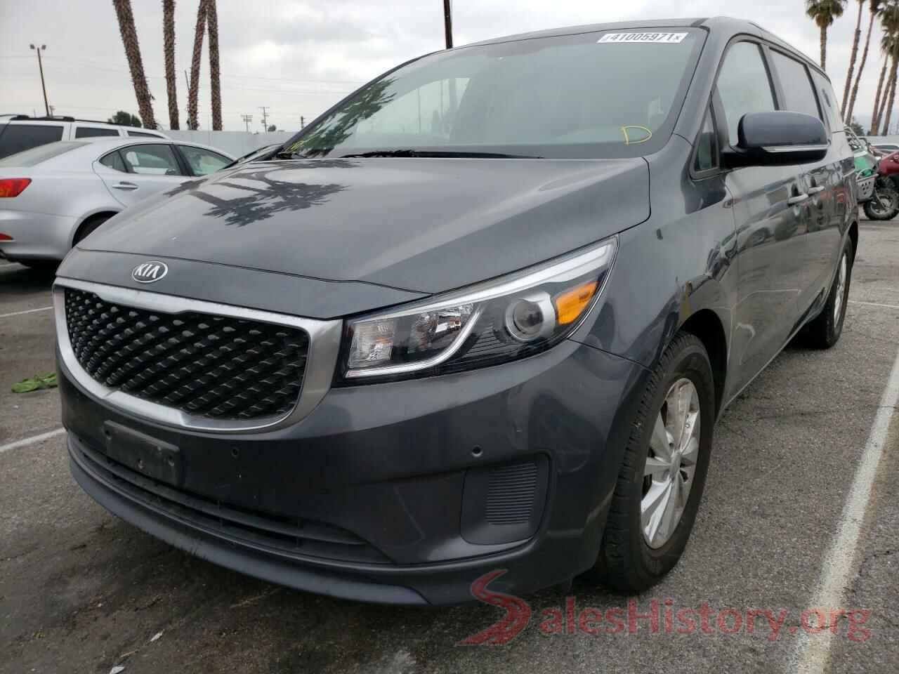 KNDMB5C19H6326160 2017 KIA SEDONA