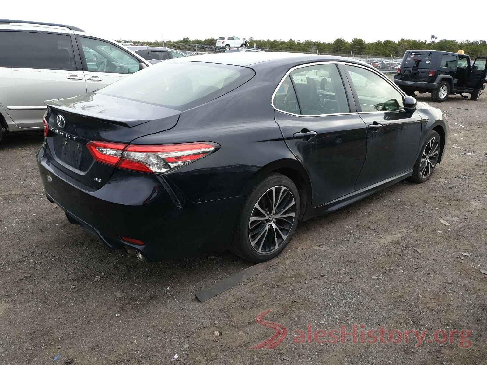 JTNB11HK5J3004087 2018 TOYOTA CAMRY