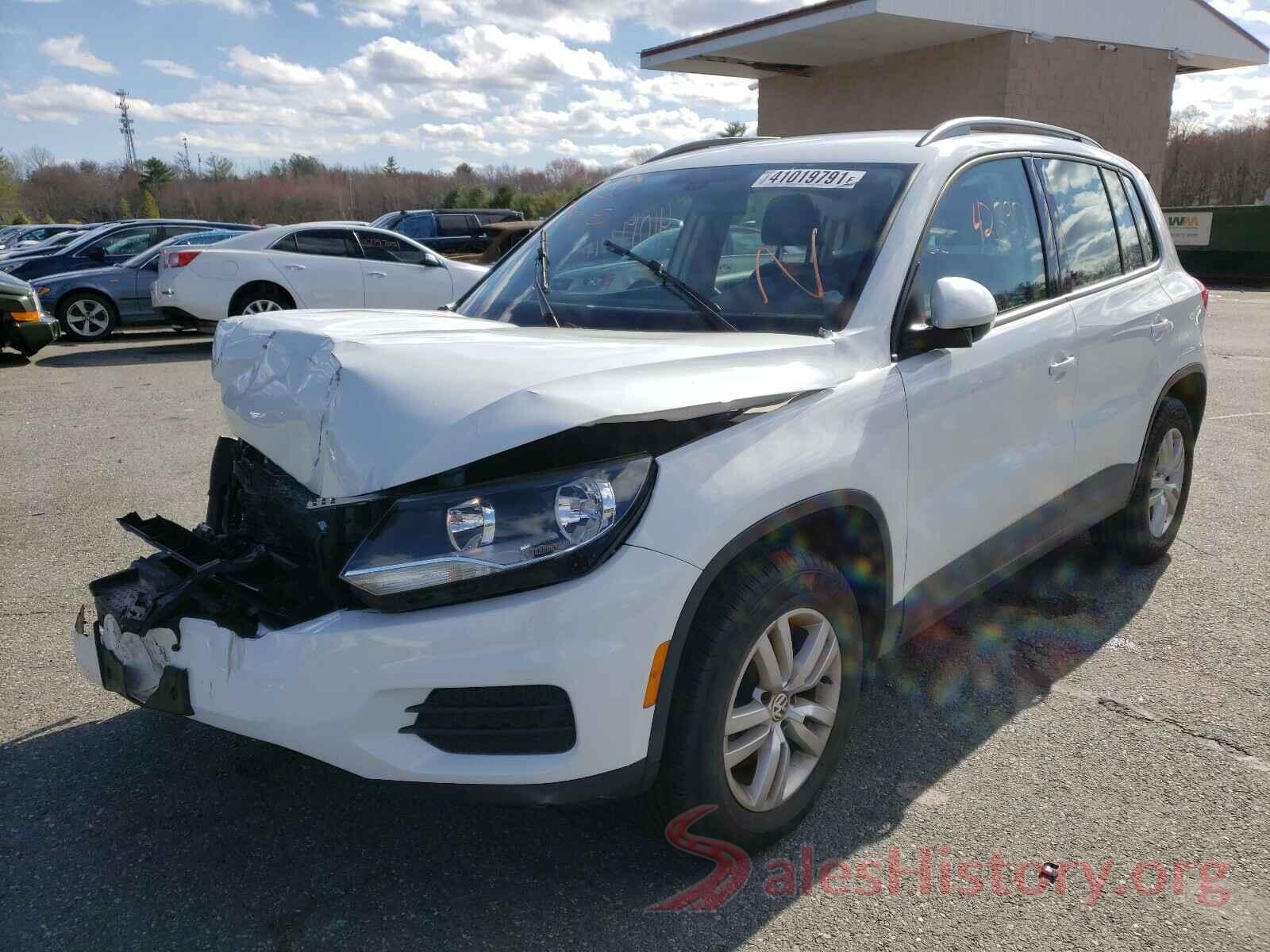 WVGBV7AX4HK023775 2017 VOLKSWAGEN TIGUAN