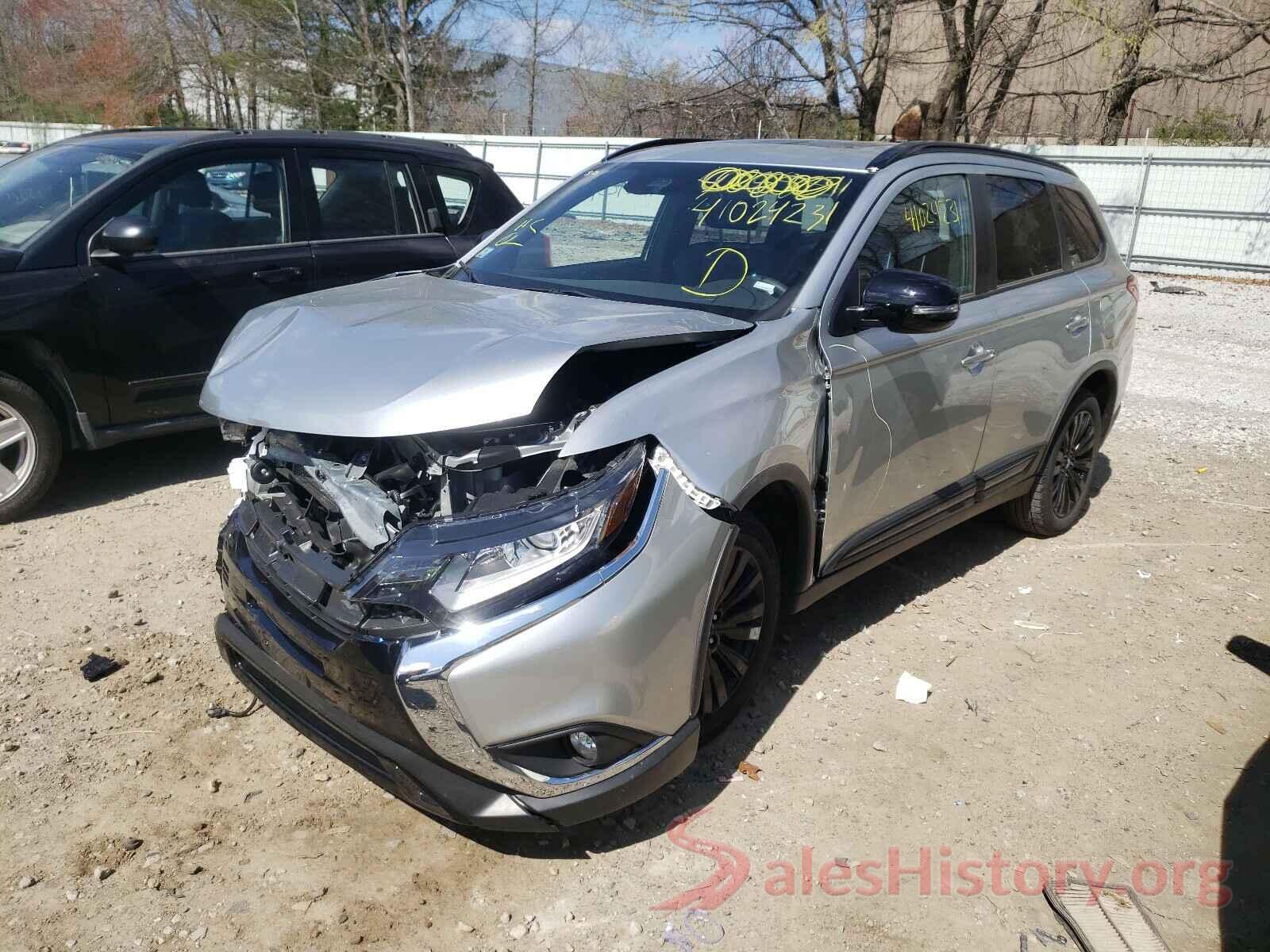 JA4AD3A38LZ042798 2020 MITSUBISHI OUTLANDER