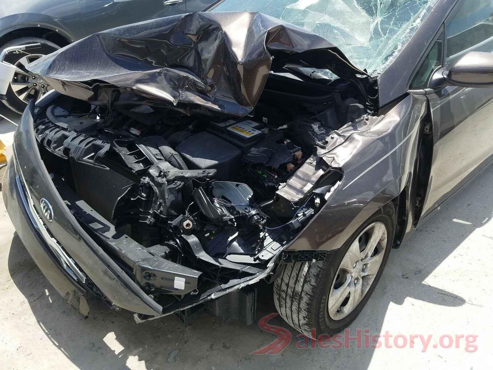 3KPFK4A78JE182708 2018 KIA FORTE