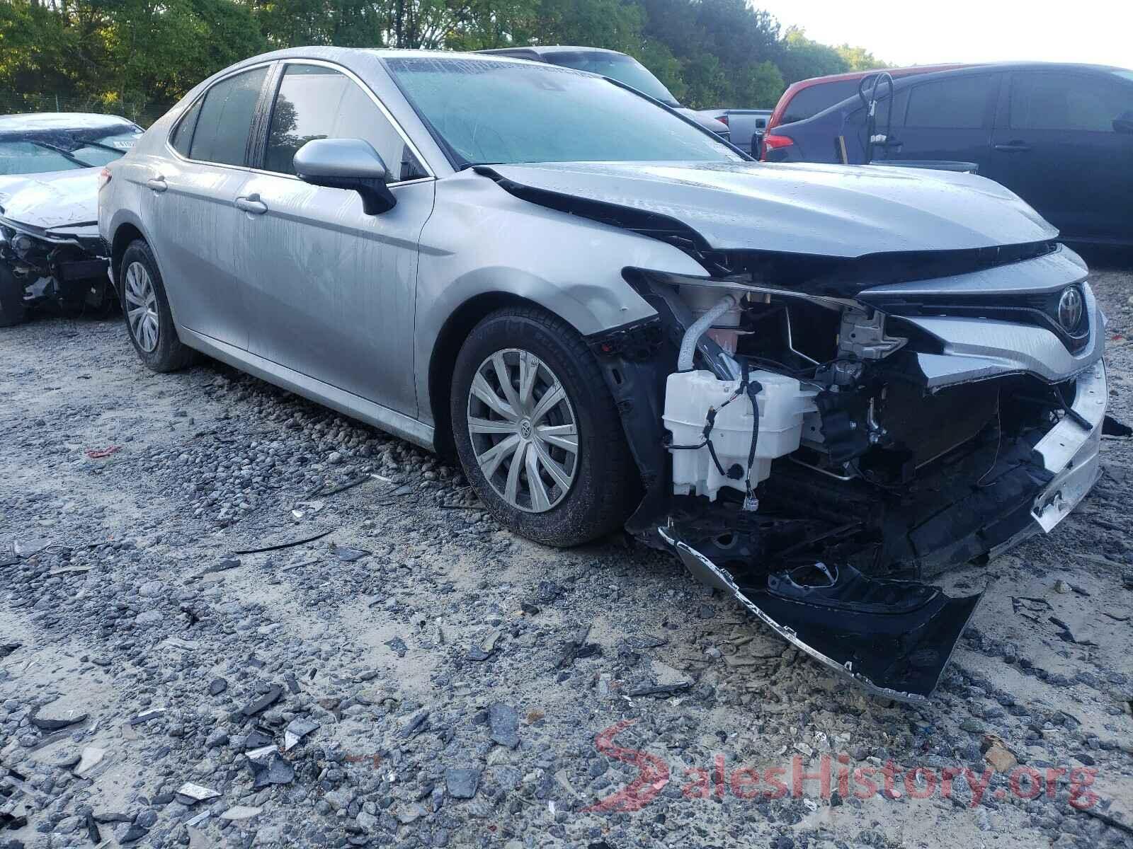 4T1B11HK9JU567623 2018 TOYOTA CAMRY