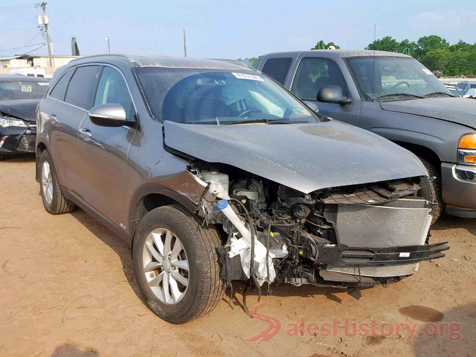 5XYPGDA39HG200066 2017 KIA SORENTO LX