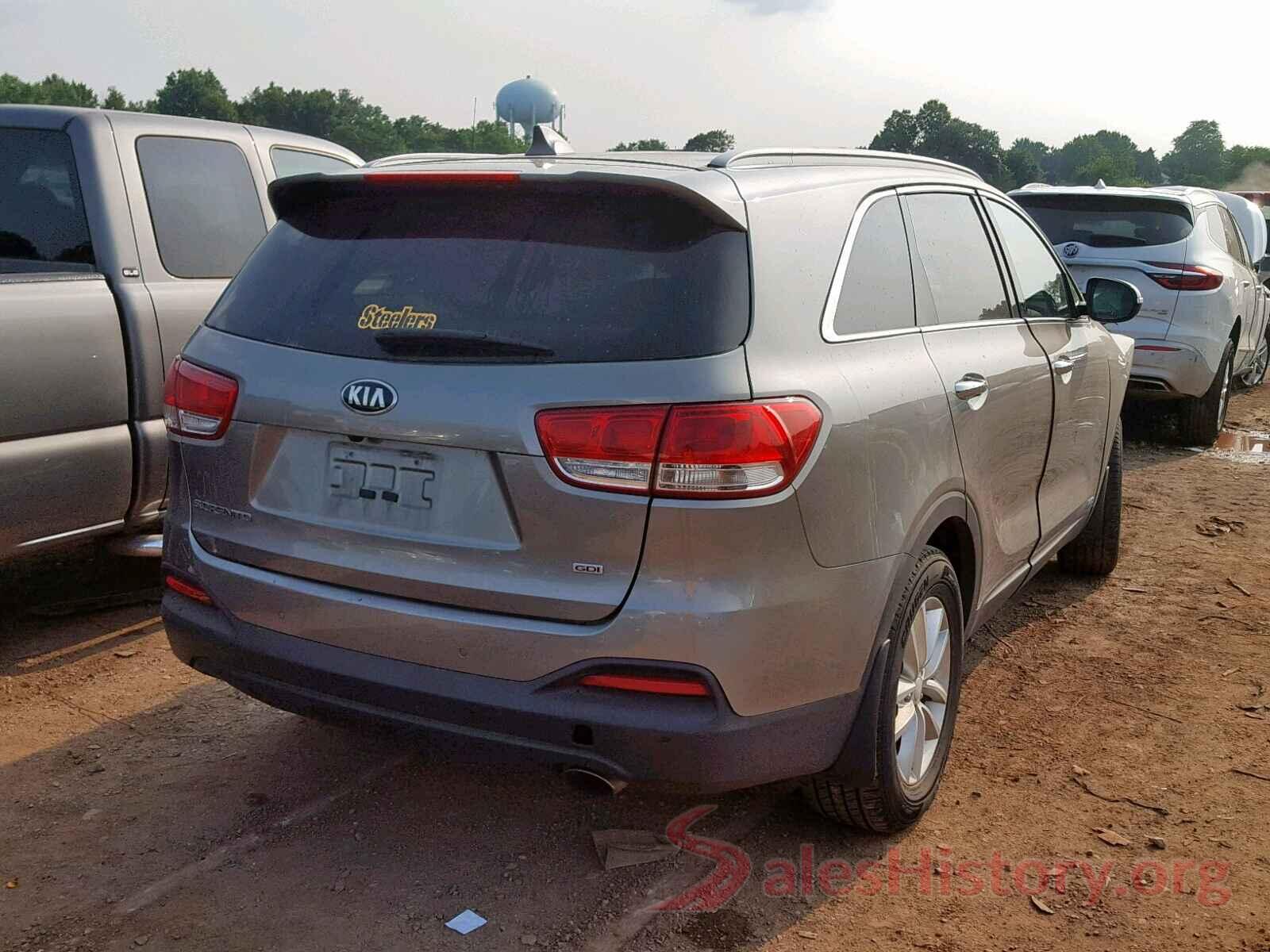 5XYPGDA39HG200066 2017 KIA SORENTO LX