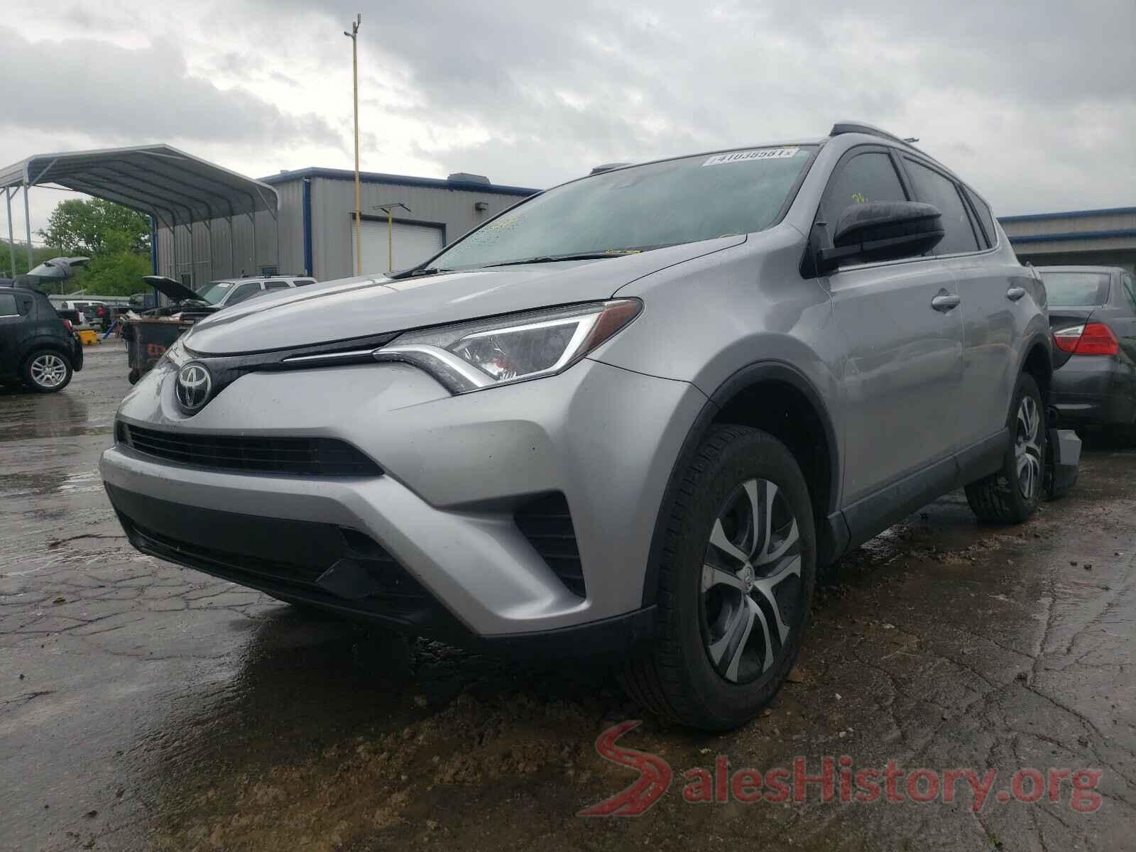 2T3BFREV6HW612338 2017 TOYOTA RAV4