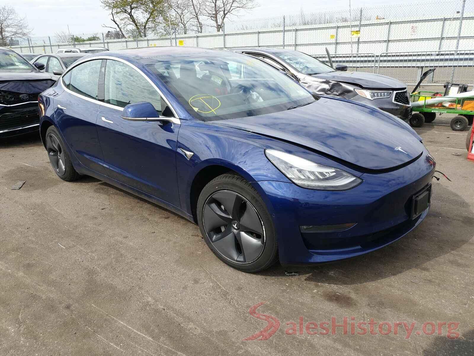 5YJ3E1EB8JF115172 2018 TESLA MODEL 3