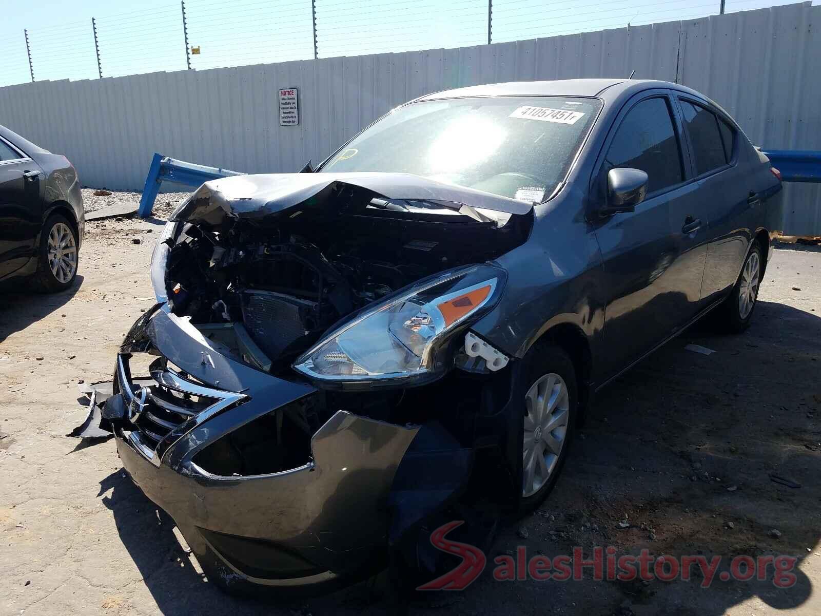 3N1CN7AP7KL810382 2019 NISSAN VERSA