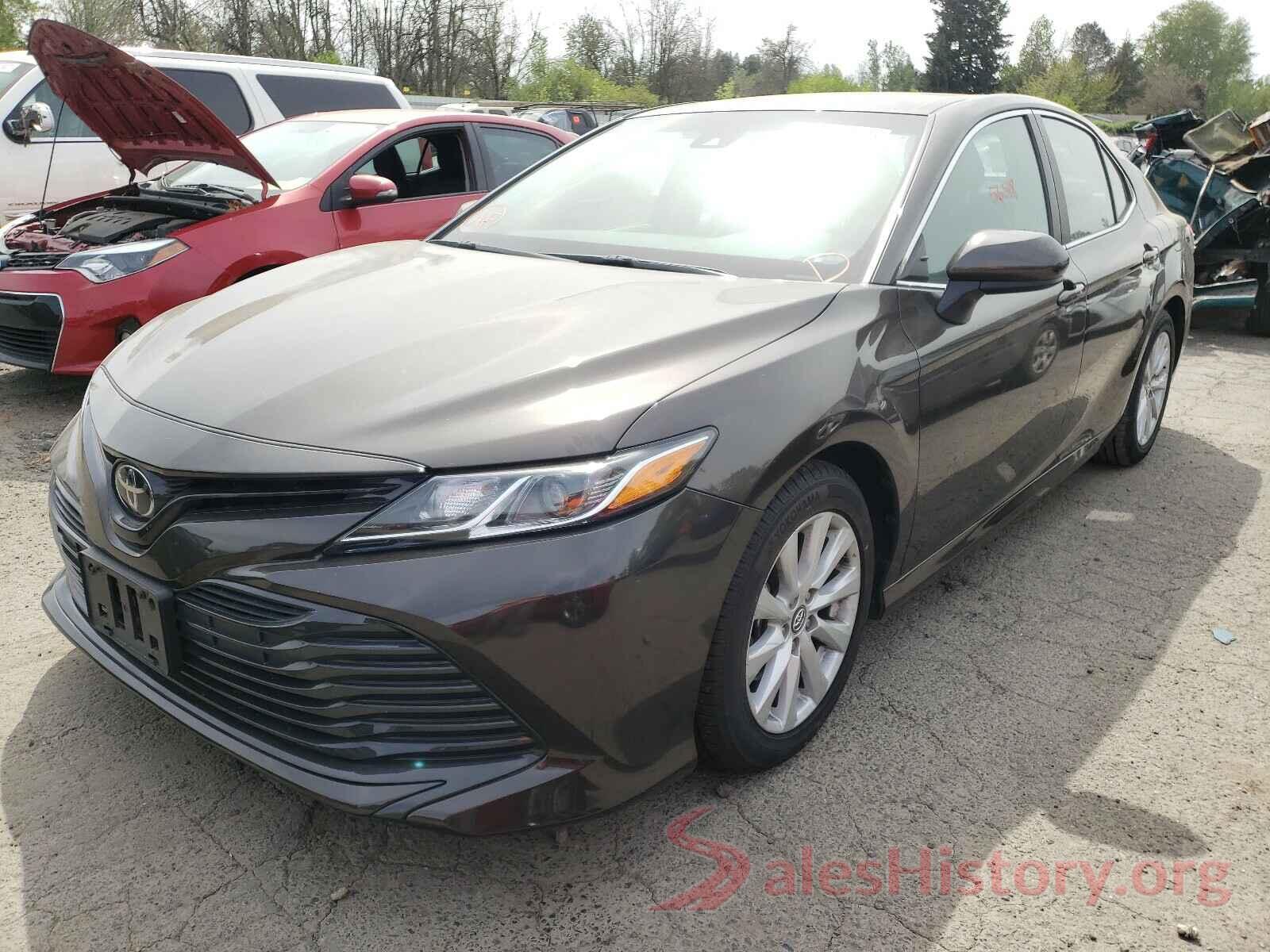 4T1B11HK6JU642777 2018 TOYOTA CAMRY