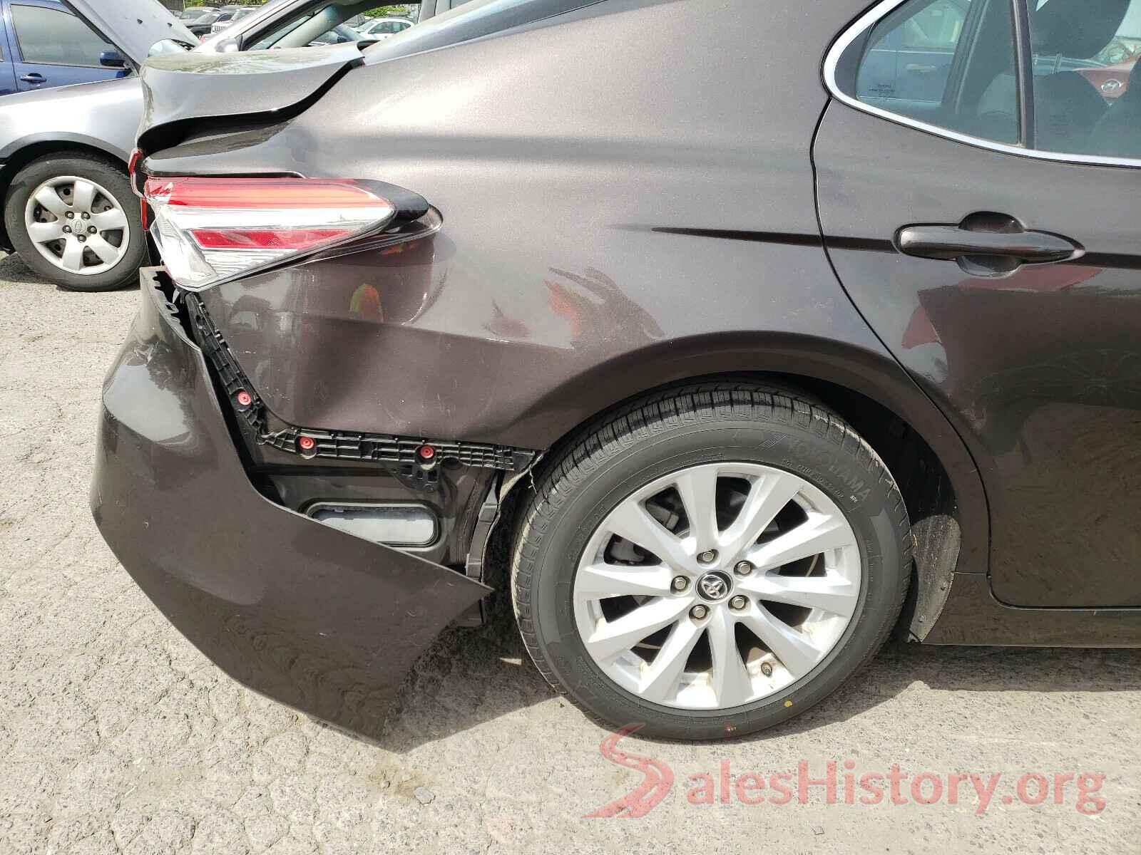 4T1B11HK6JU642777 2018 TOYOTA CAMRY