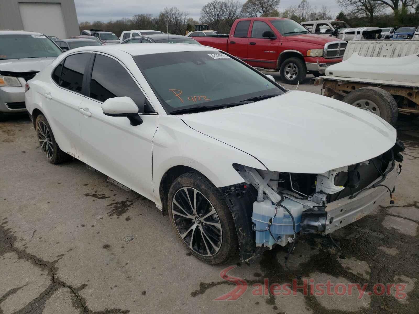 4T1B11HK2KU759516 2019 TOYOTA CAMRY