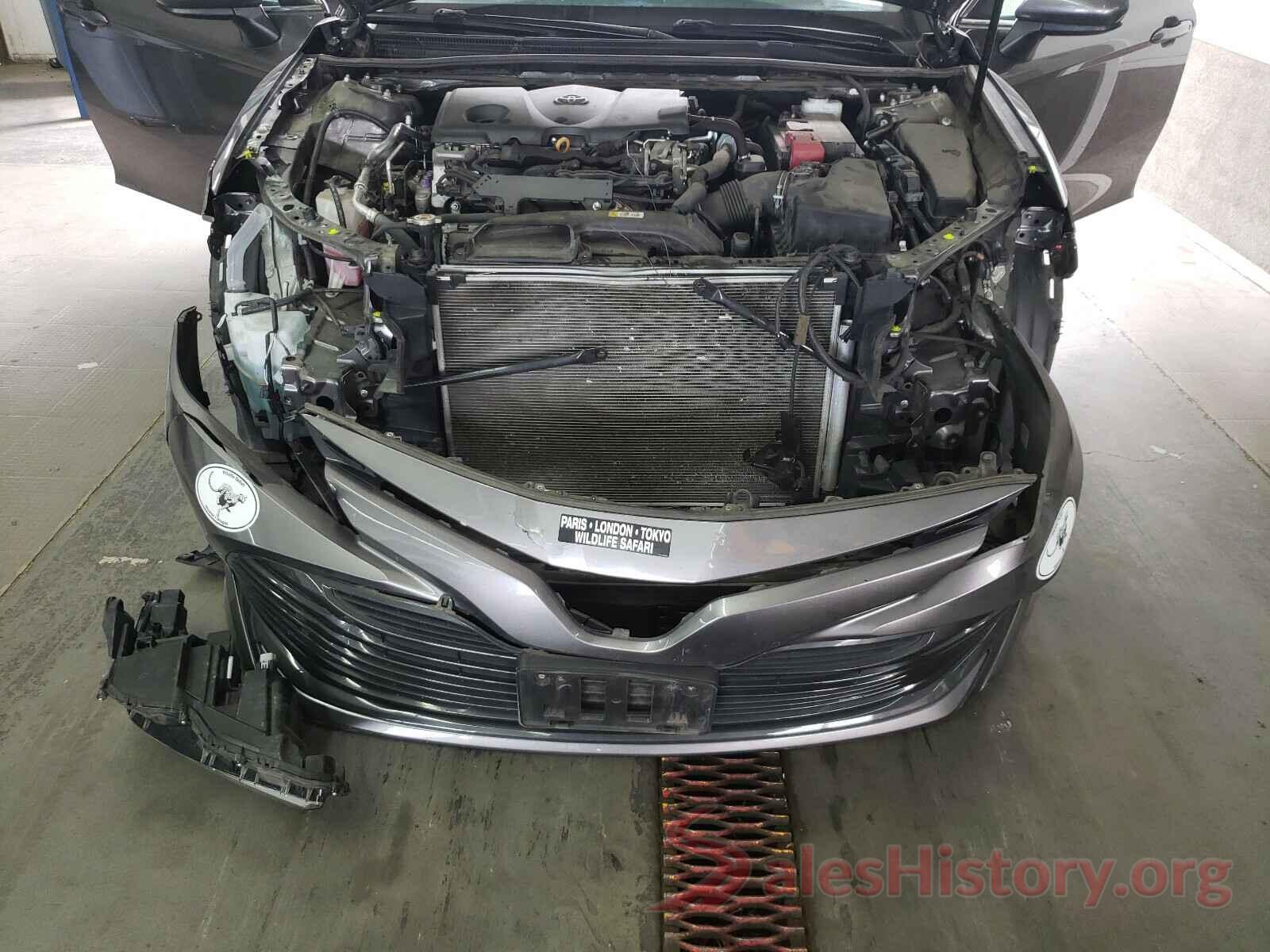 4T1B11HK9JU541961 2018 TOYOTA CAMRY