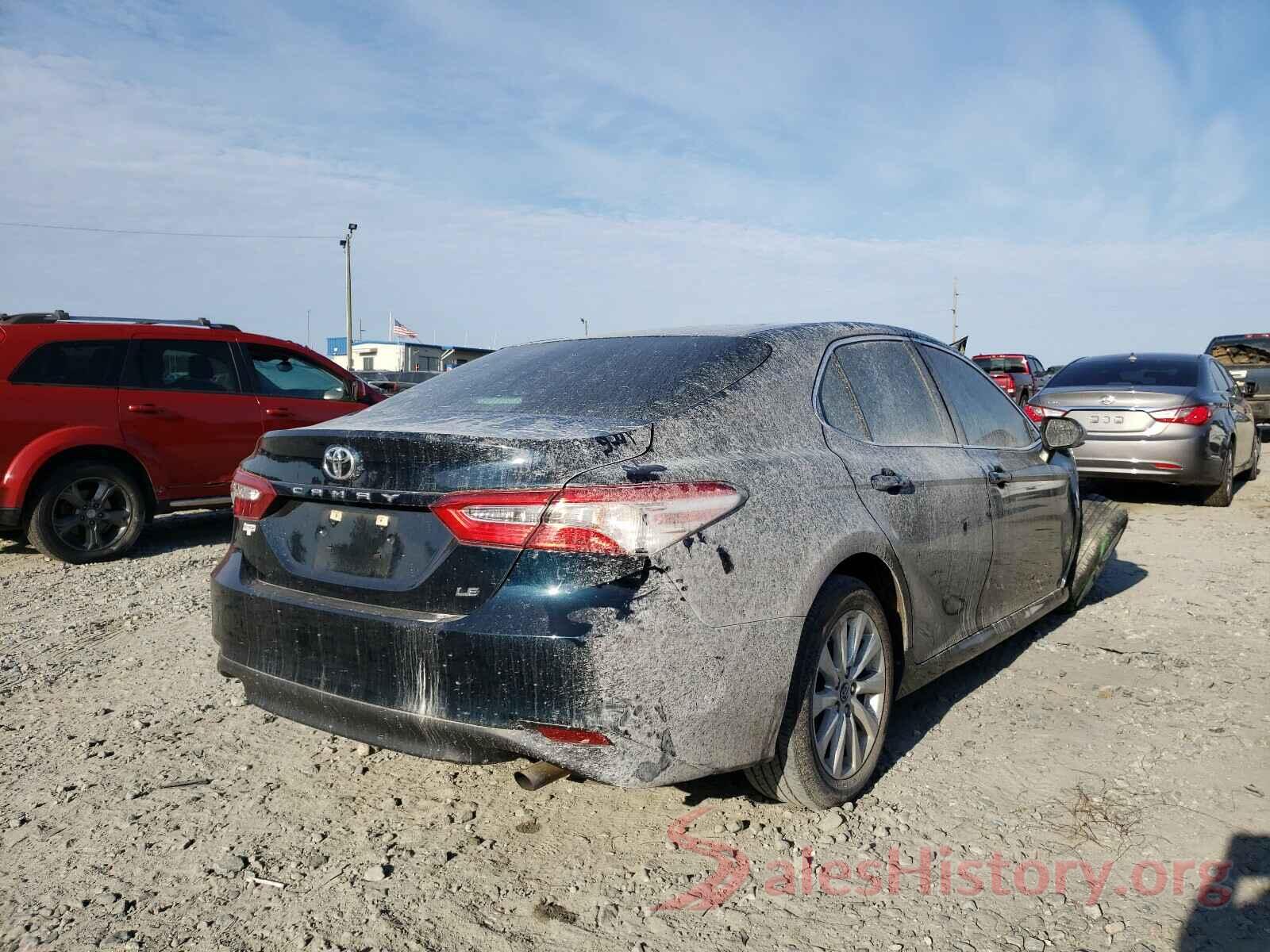 4T1B11HK6JU520422 2018 TOYOTA CAMRY