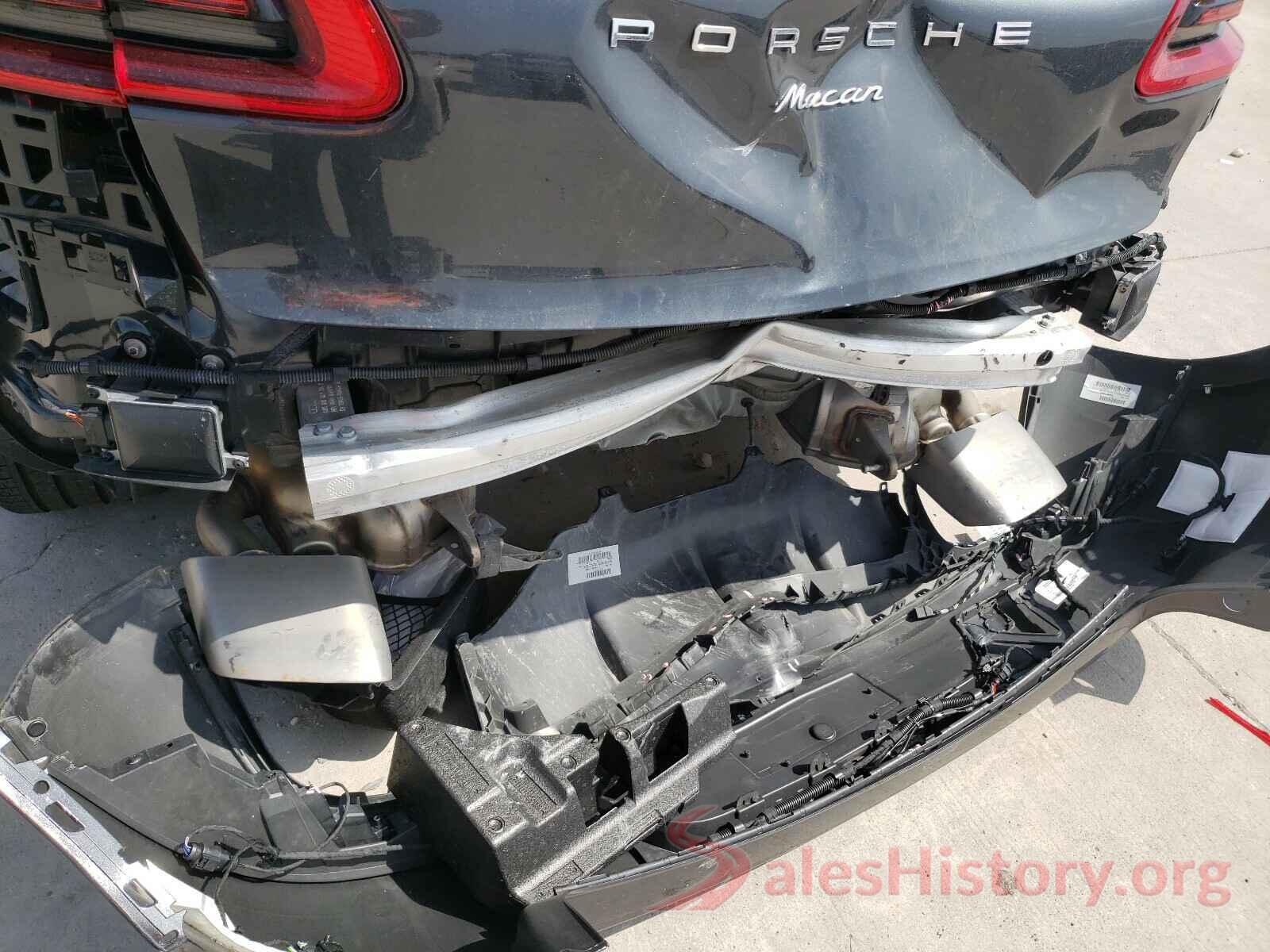 WP1AA2A53JLB23832 2018 PORSCHE MACAN