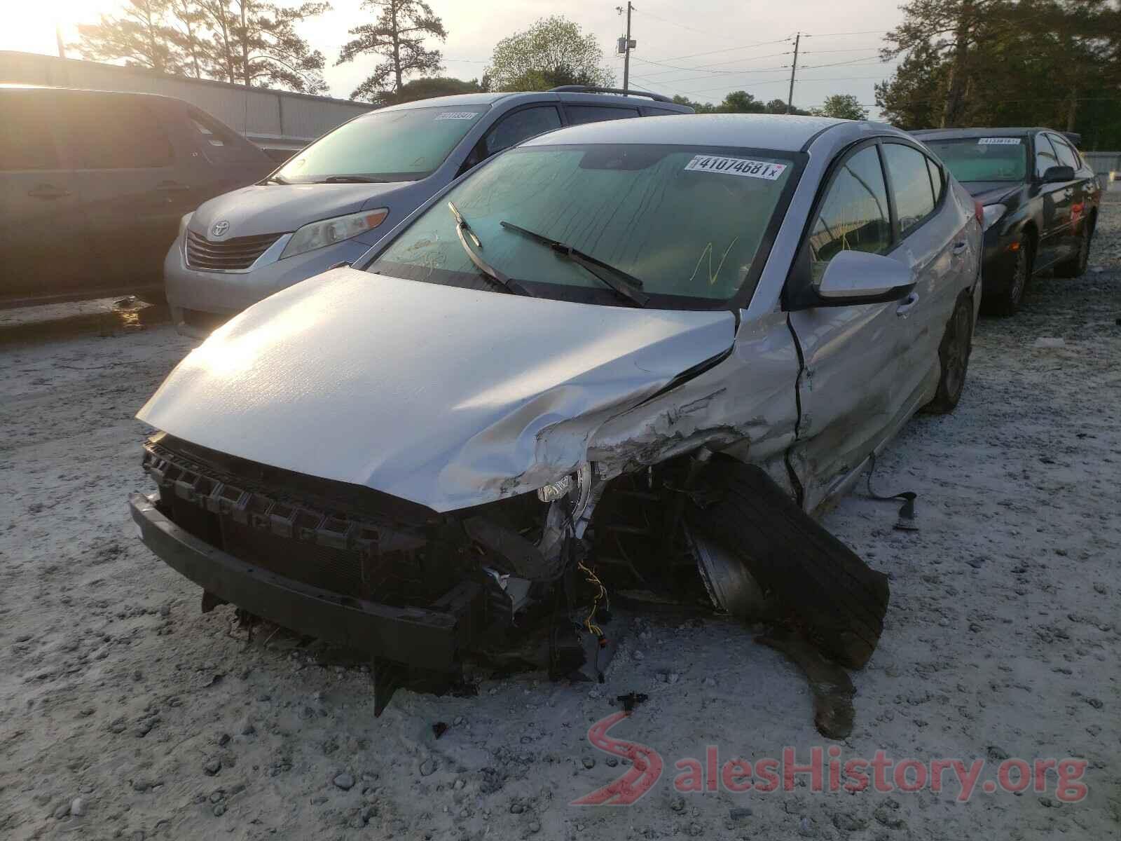 5NPD84LF9JH308418 2018 HYUNDAI ELANTRA