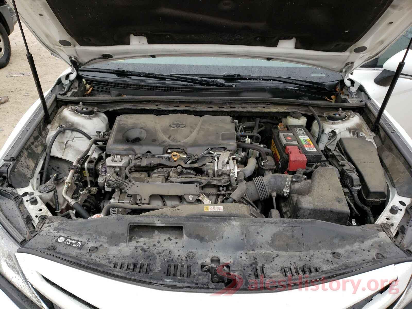 4T1B11HK0JU646744 2018 TOYOTA CAMRY