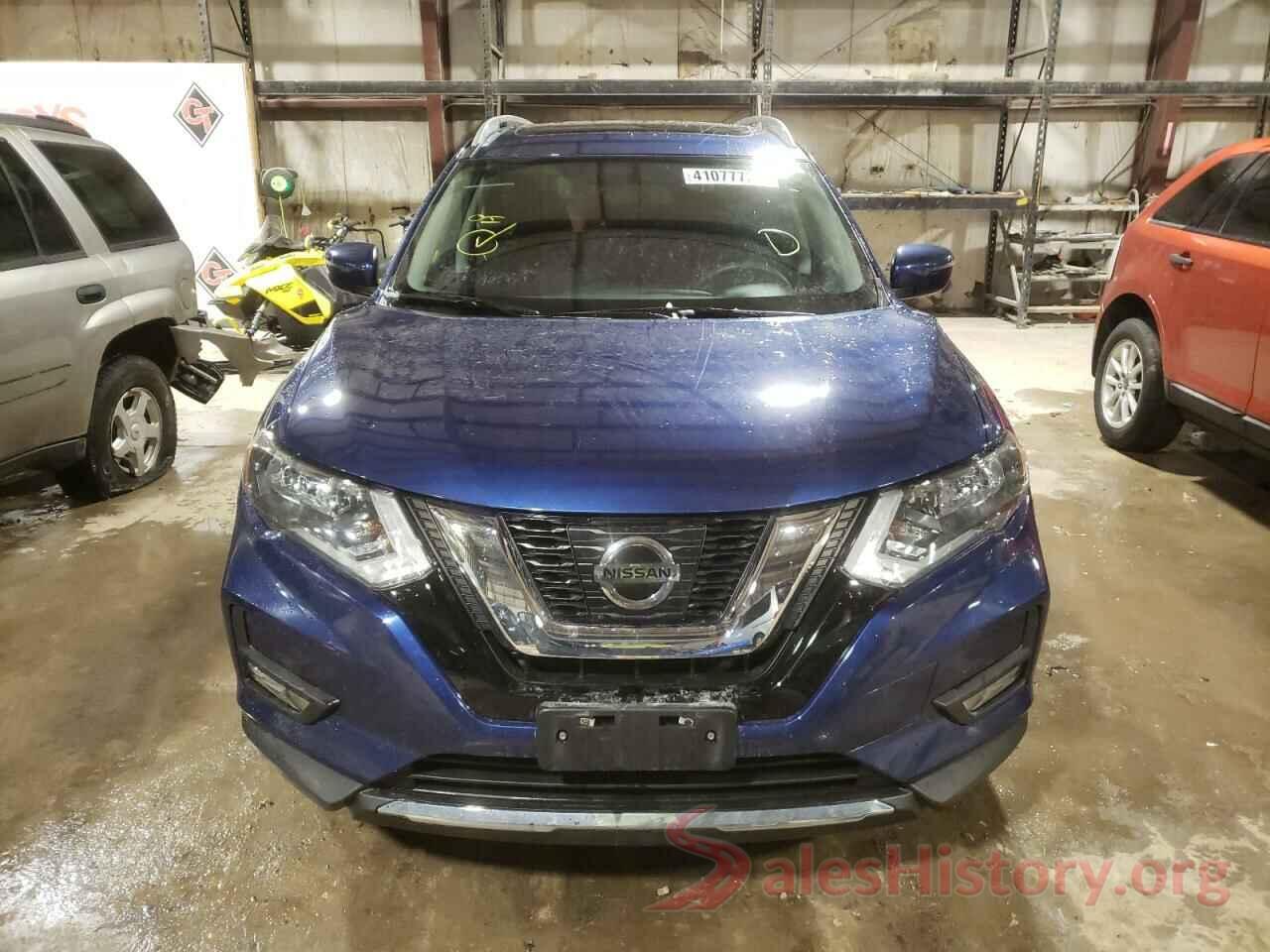 5N1AT2MV9HC850518 2017 NISSAN ROGUE