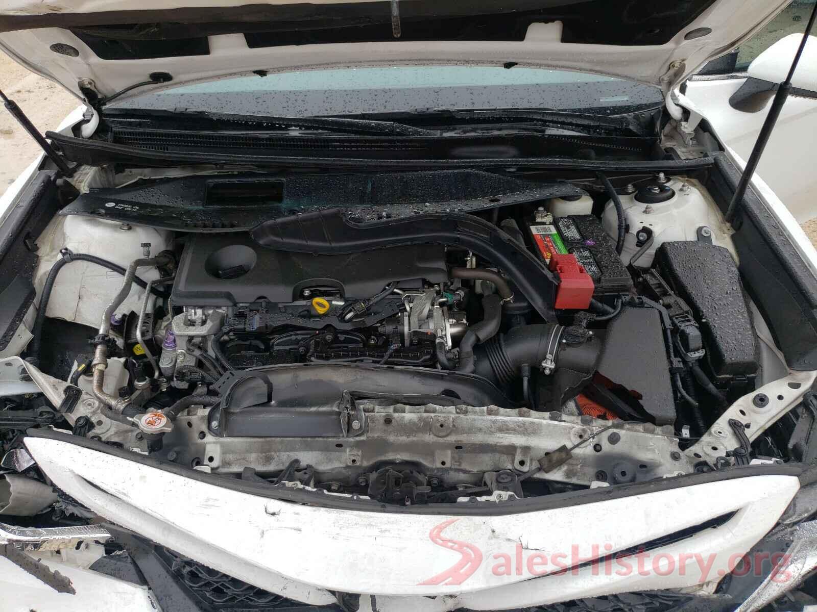 4T1B11HK3JU523276 2018 TOYOTA CAMRY