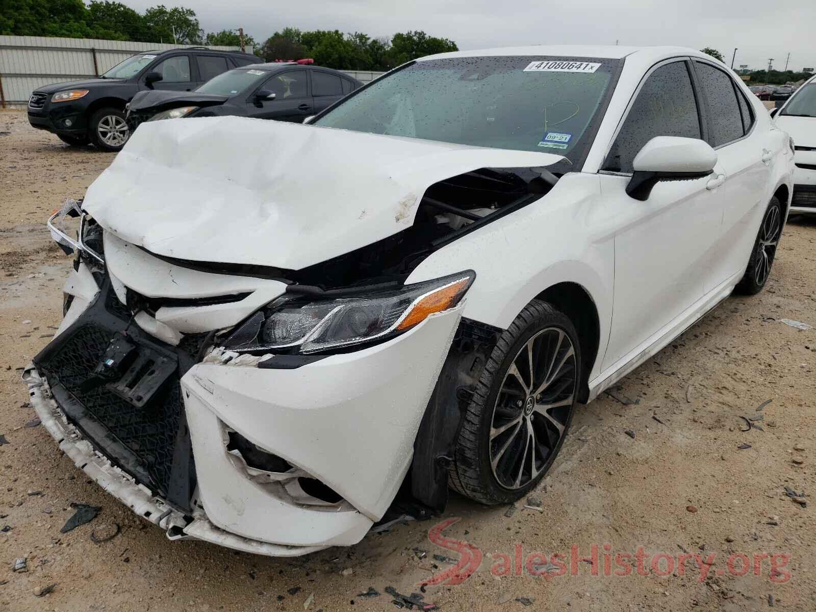 4T1B11HK3JU523276 2018 TOYOTA CAMRY