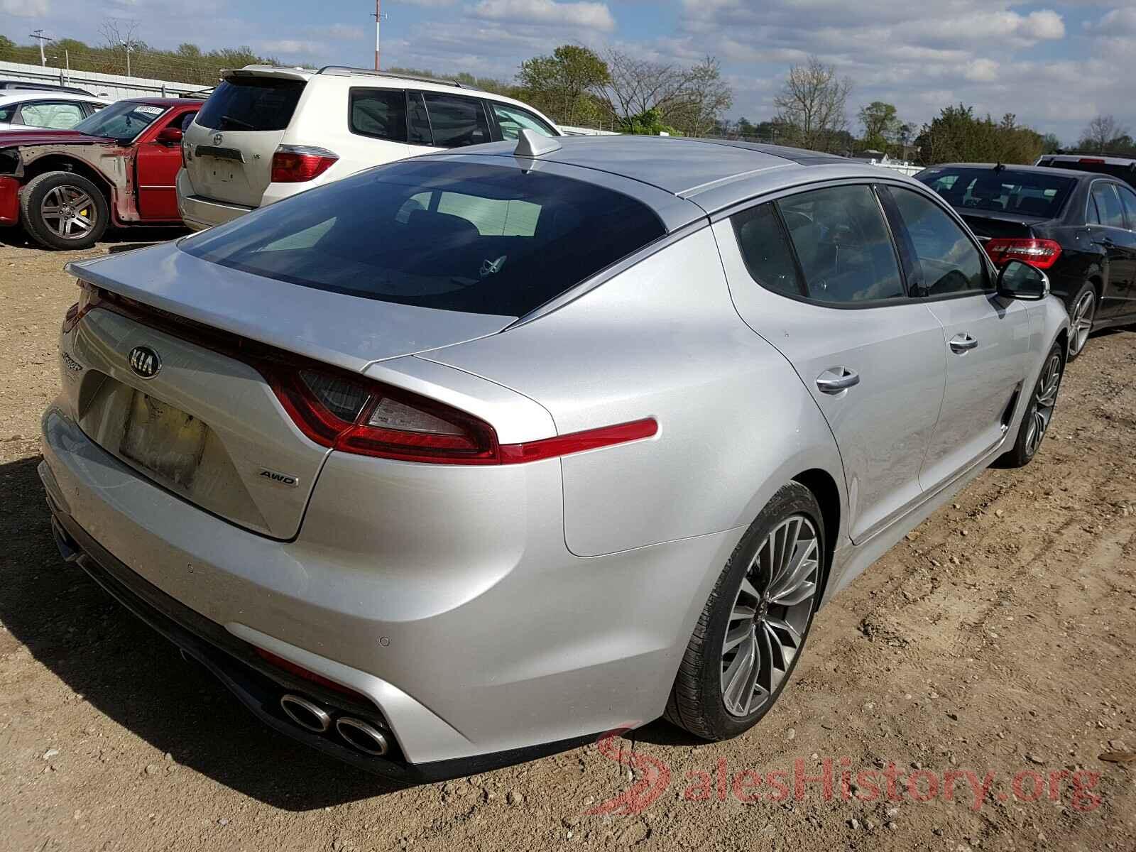 KNAE25LA9J6017019 2018 KIA STINGER